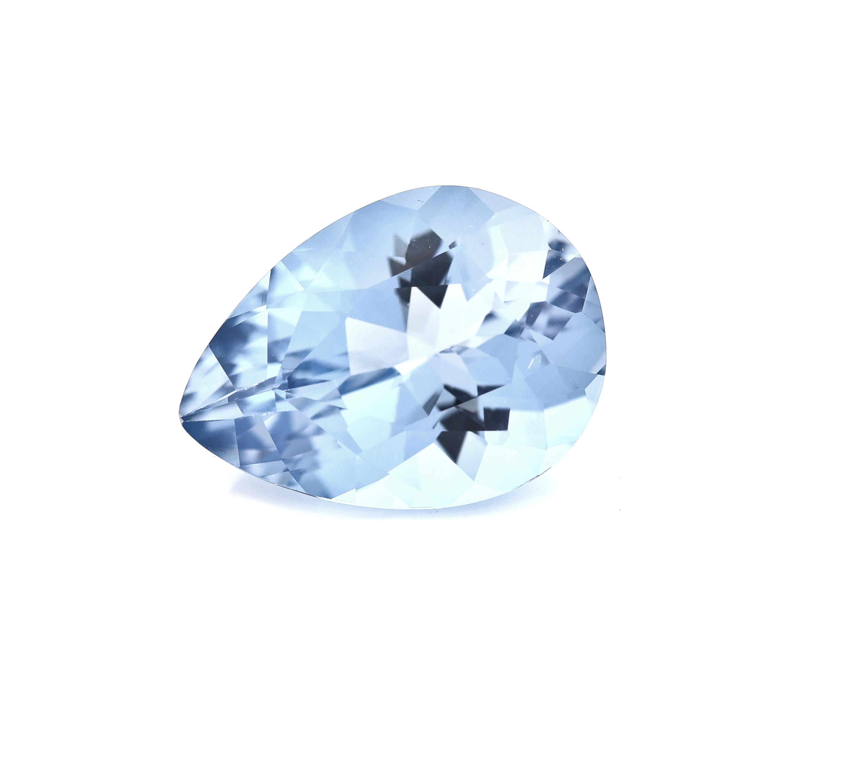 Loser Aquamarin, ca. 10.24 ct, facett. Tropfen