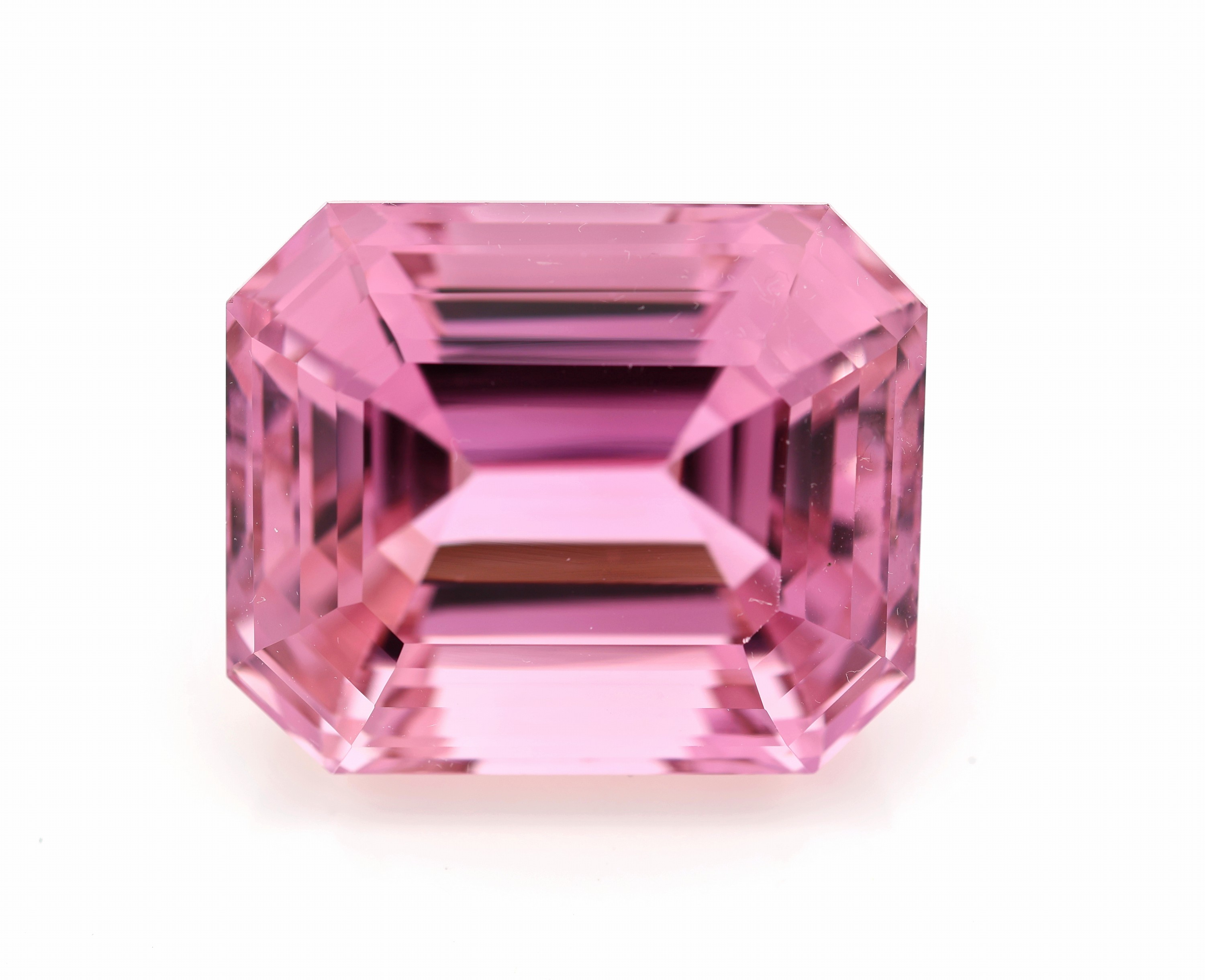 Loser Kunzit, ca. 145.12 ct, Emerald-Cut IGS-Expertise anbei, beh.