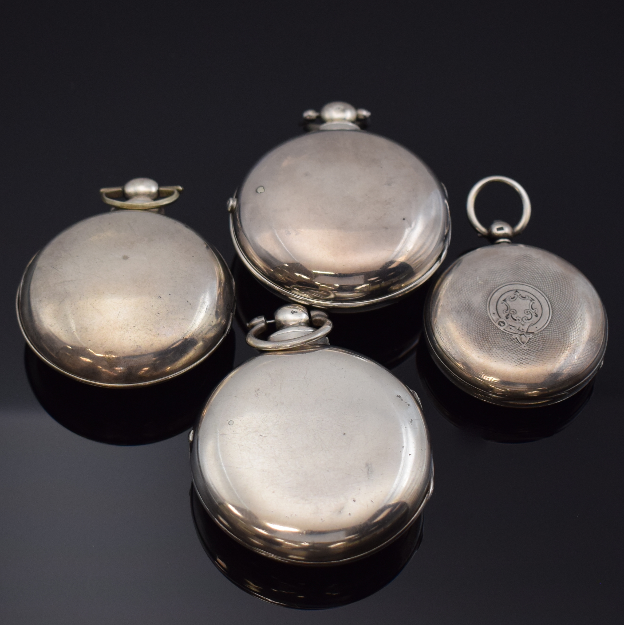 Detail a: Konvolut: 4 offene Taschenuhren, 2 x Silber-Spindeltaschenuhren mit Übergehäuse, beide Antrieb über Kette und Schnecke, verg. Werke m. filigr. ...
