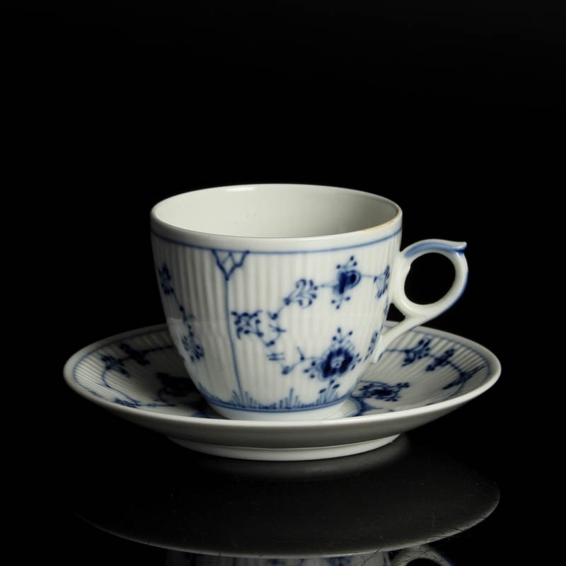 Detail d: Kaffeeset, Royal Copenhagen, 2.Hälfte 20.Jh., Musselmalet, Porzellan, unterglasurblauer Dekor, 6 Kaffeetassen mit UT, Kaffeekanne, Alterssp.