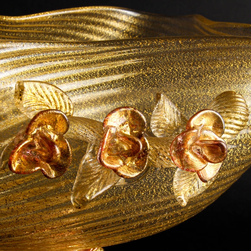 Detail d: Große Zierschale, Ermanno Nason für Cenedese, Murano, Italien, 1963-72, farbloses Glas, reiche Goldmalerei, vierfach eingekniffene Form, auf ...