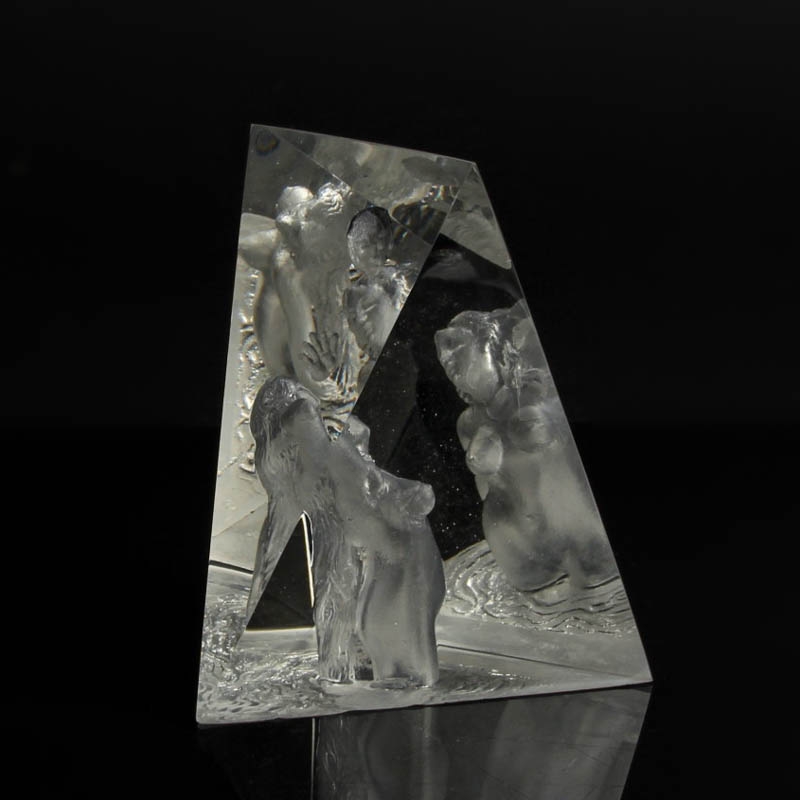 Detail e: 2 Glaskunst-Objekte, Kristian Klepsch, Mizzi Glashütte, Uttendorf, farbloses Glas, geschliffen und geätzt, reliefierter bzw. plastischer Dekor, ...