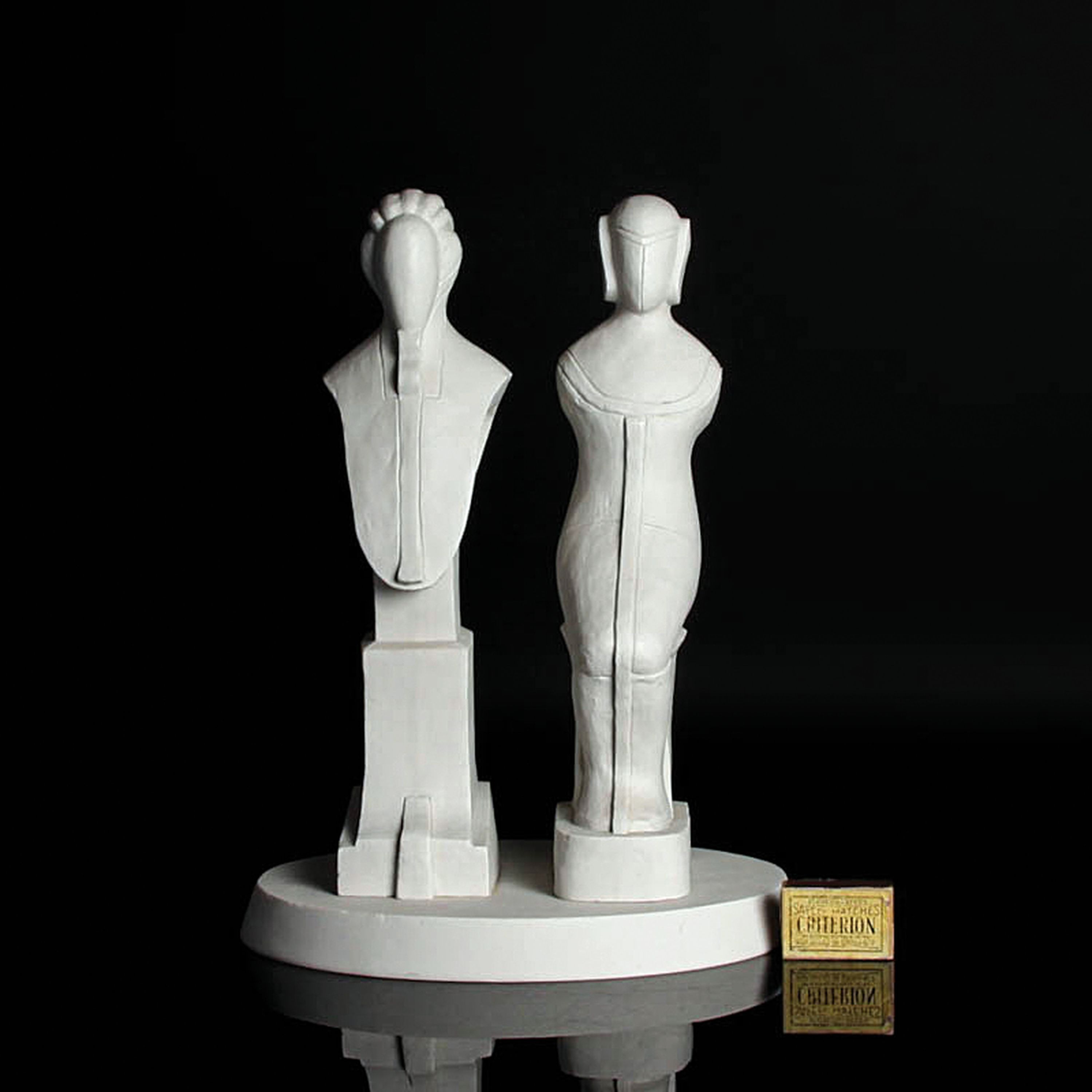Detail a: Porzellanfigur, Edgar Augustin (1936-1996), Goebel Galerie, 1981-89, unglasiertes Weißporzellan, Doppelfigur auf ovaler Plinthe,limitierte Auflage ...