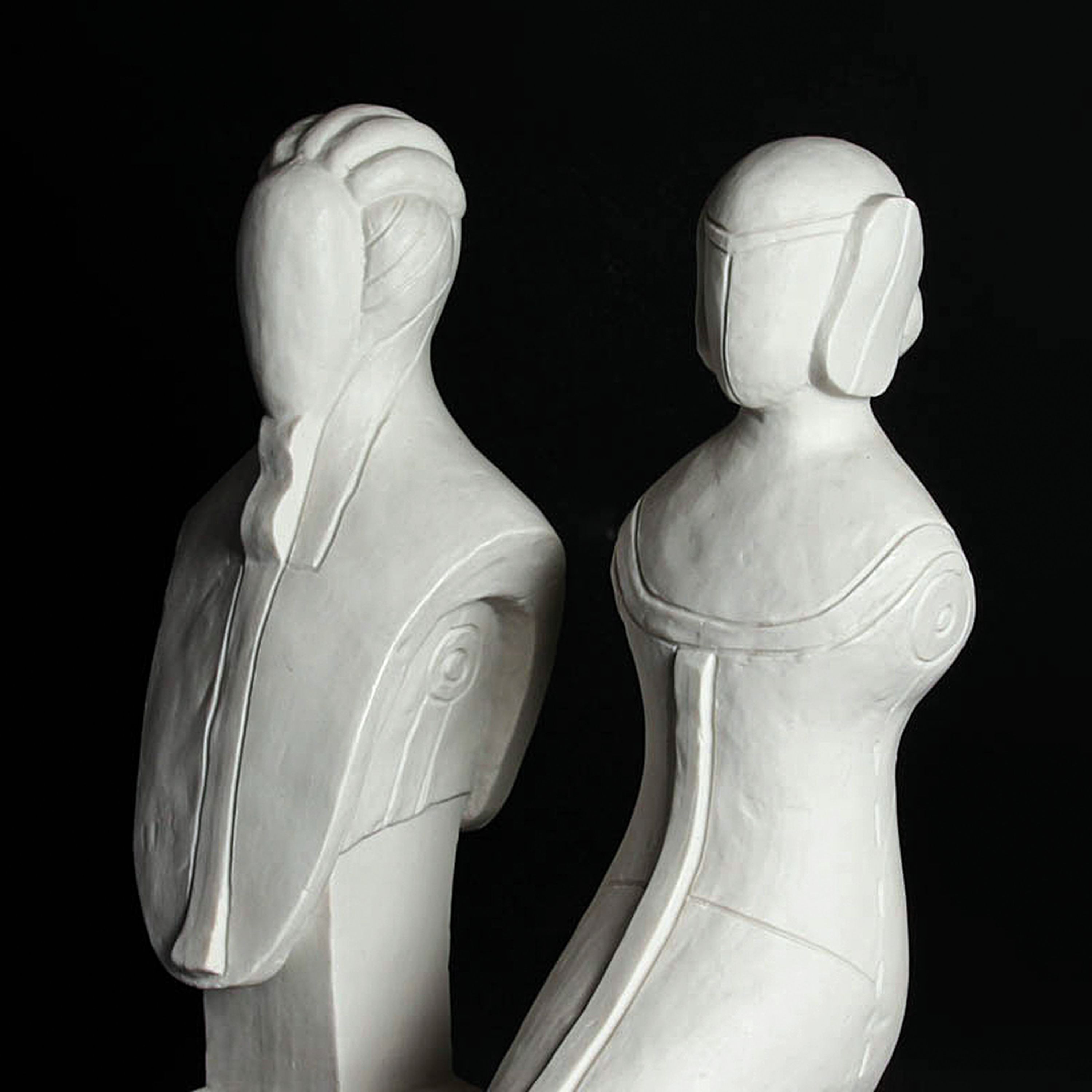 Detail c: Porzellanfigur, Edgar Augustin (1936-1996), Goebel Galerie, 1981-89, unglasiertes Weißporzellan, Doppelfigur auf ovaler Plinthe,limitierte Auflage ...