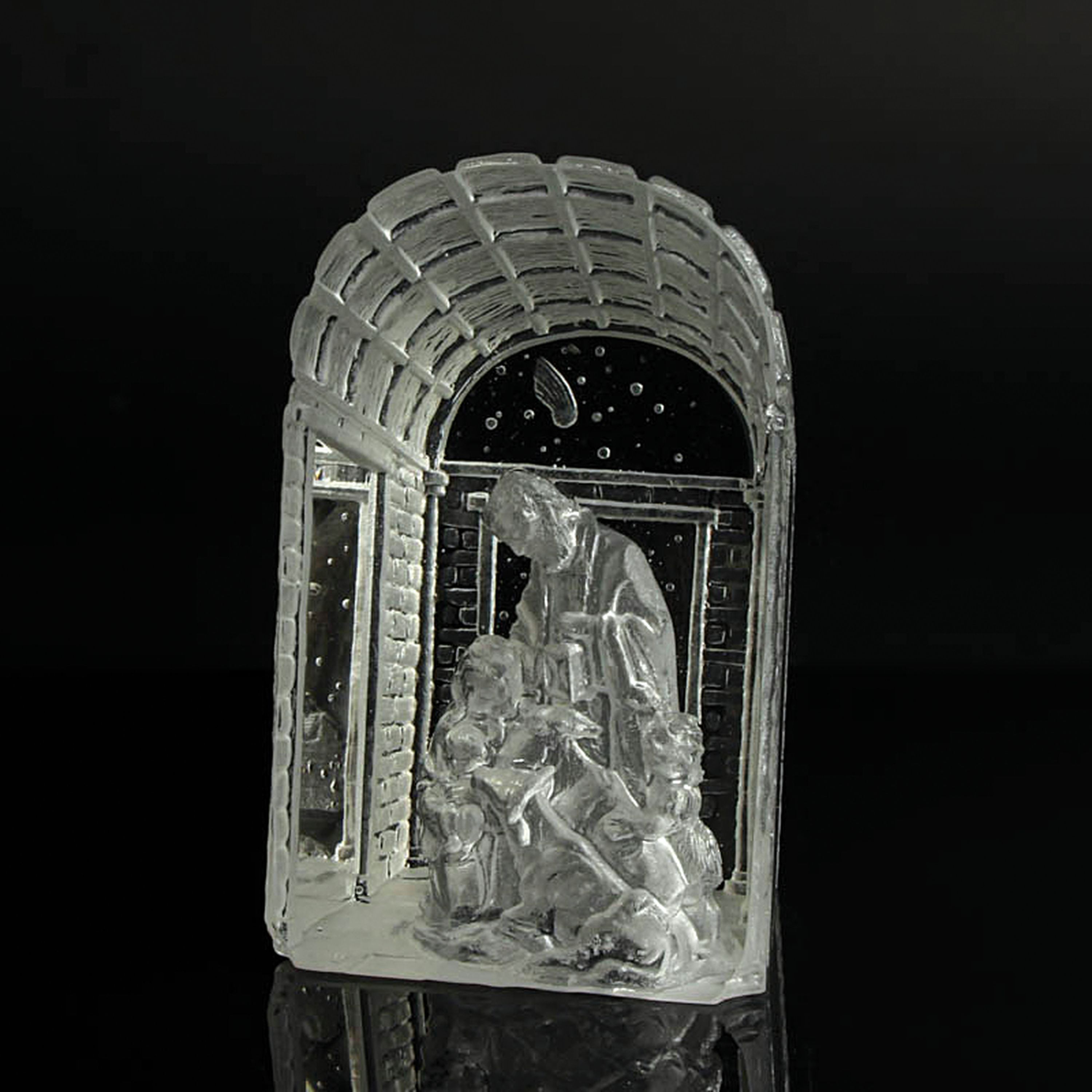 Glaskunst-Objekt, Kristian Klepsch, Mizzi Glashütte, Uttendorf, farbloses Glas, geschliffen und geätzt, mehrdimensionaler Dekor, Krippe mit ...