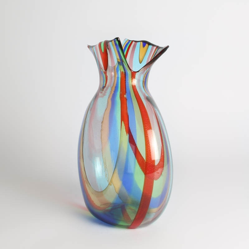 Detail d: Glasvase, Adriano Dalla Valentina (geb. 1945) , Murano, Italien, farbloses Glas, wellenförmig eingekämmte Bandeinschmelzungen, eingeschmolzene ...