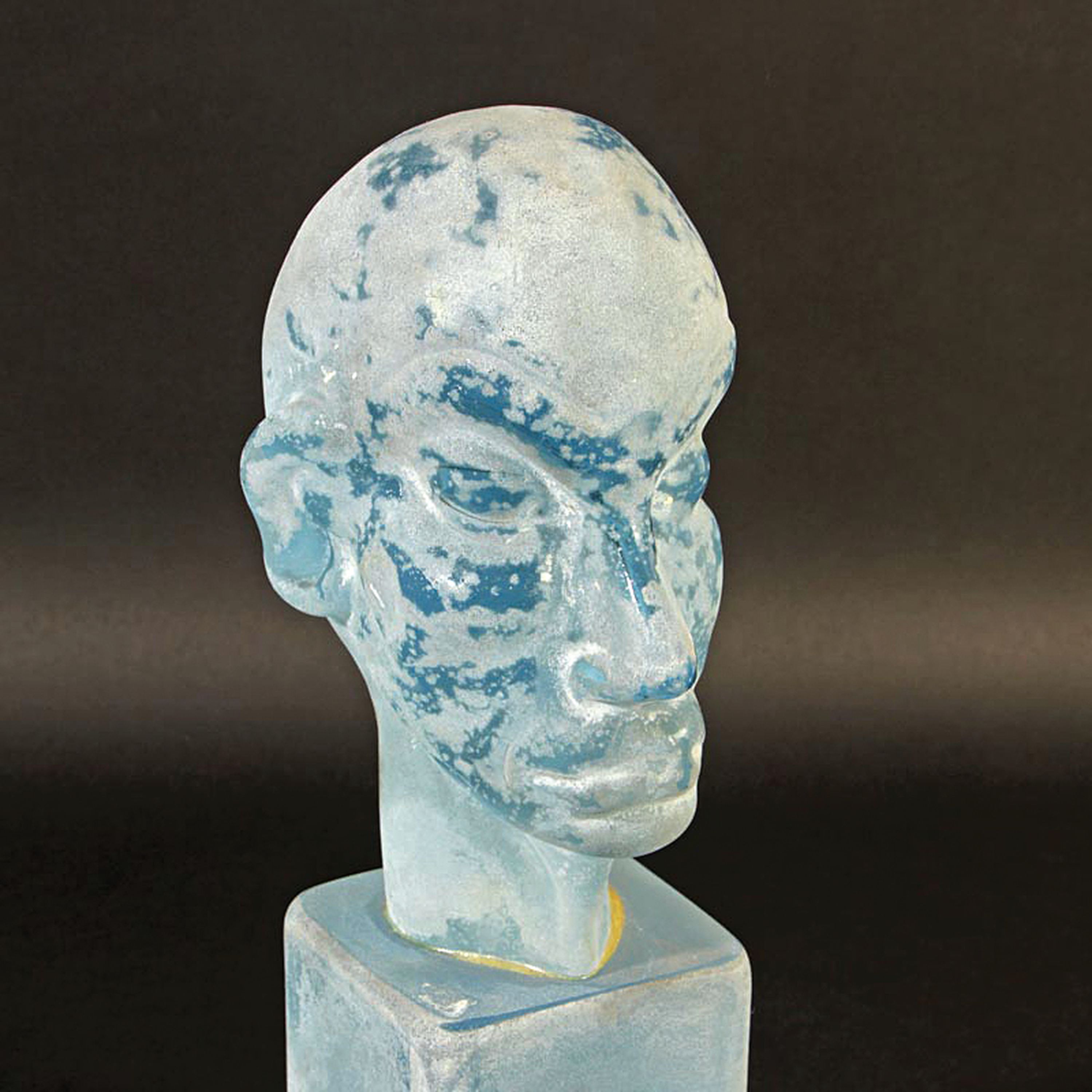Detail a: Vetro a scavo-Skulptur, Ermanno Nason für Cenedese, Murano, Italien, hellblaues Glas, matte und aufgeraute Oberfläche in Vetro a scavo-Technik, ...