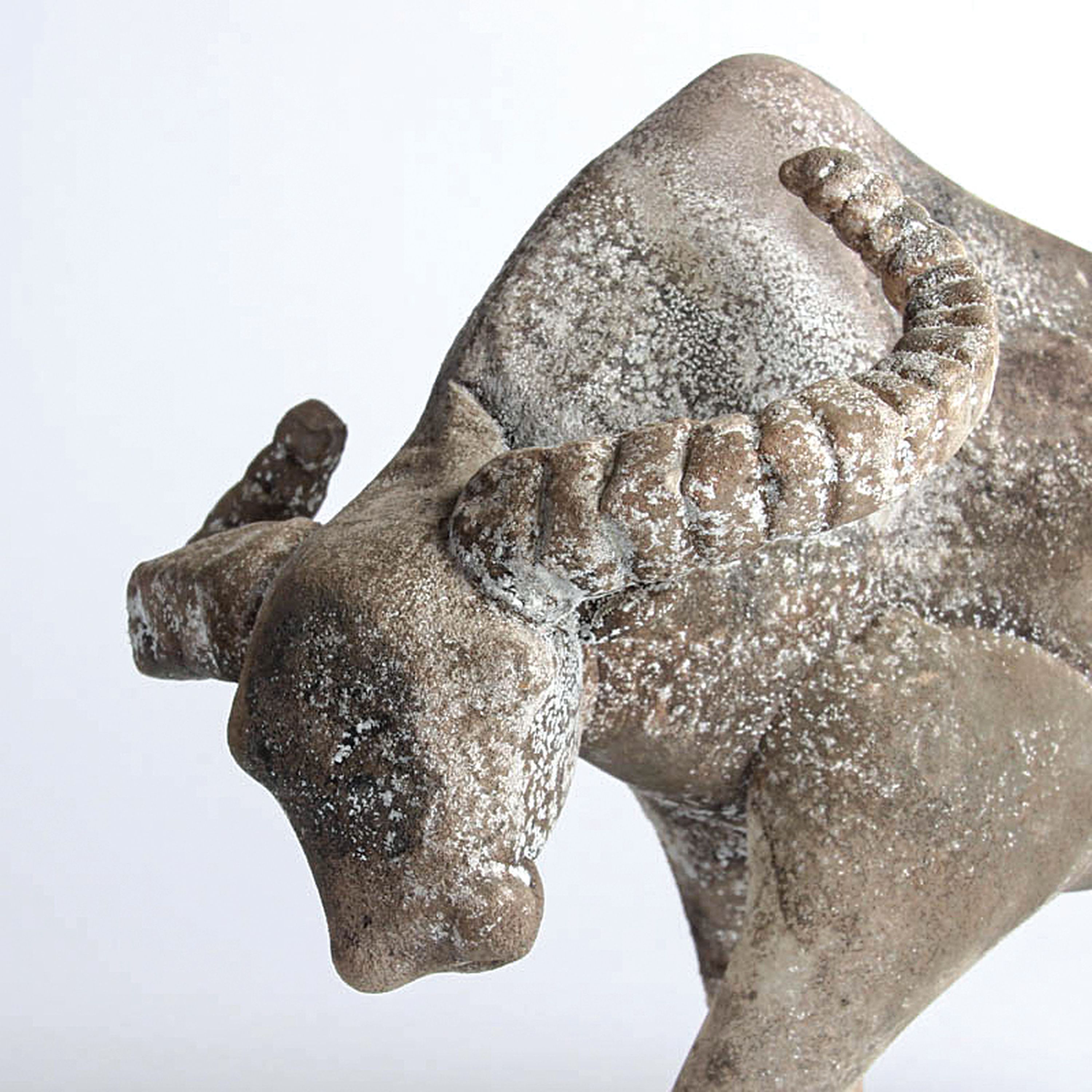 Detail c: Vetro a scavo-Glasskulptur Wasserbüffel, Ermanno Nason für Cenedese, Murano, Italien, farbloses Glas, matte und aufgeraute Oberfläche in vetro a ...