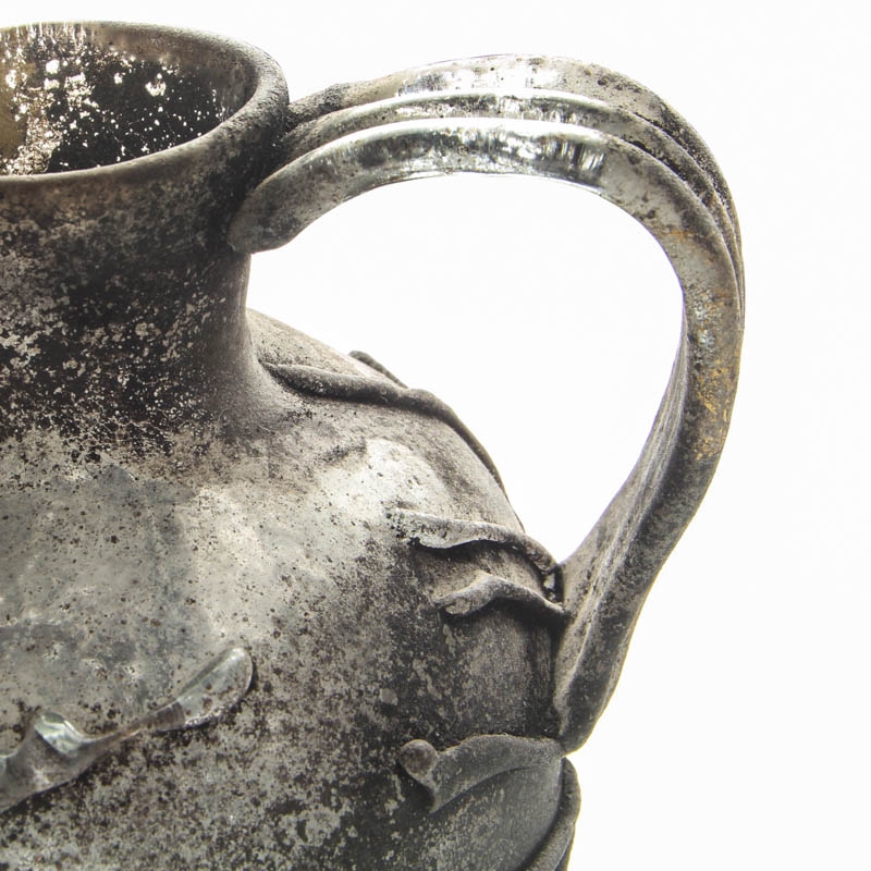Detail e: Vetro a scavo-Henkelkanne, Ermanno Nason für Cenedese, Murano, Italien, farbloses Glas, matte und aufgerauhte Oberfläche in Vetro a scavo-Technik, ...