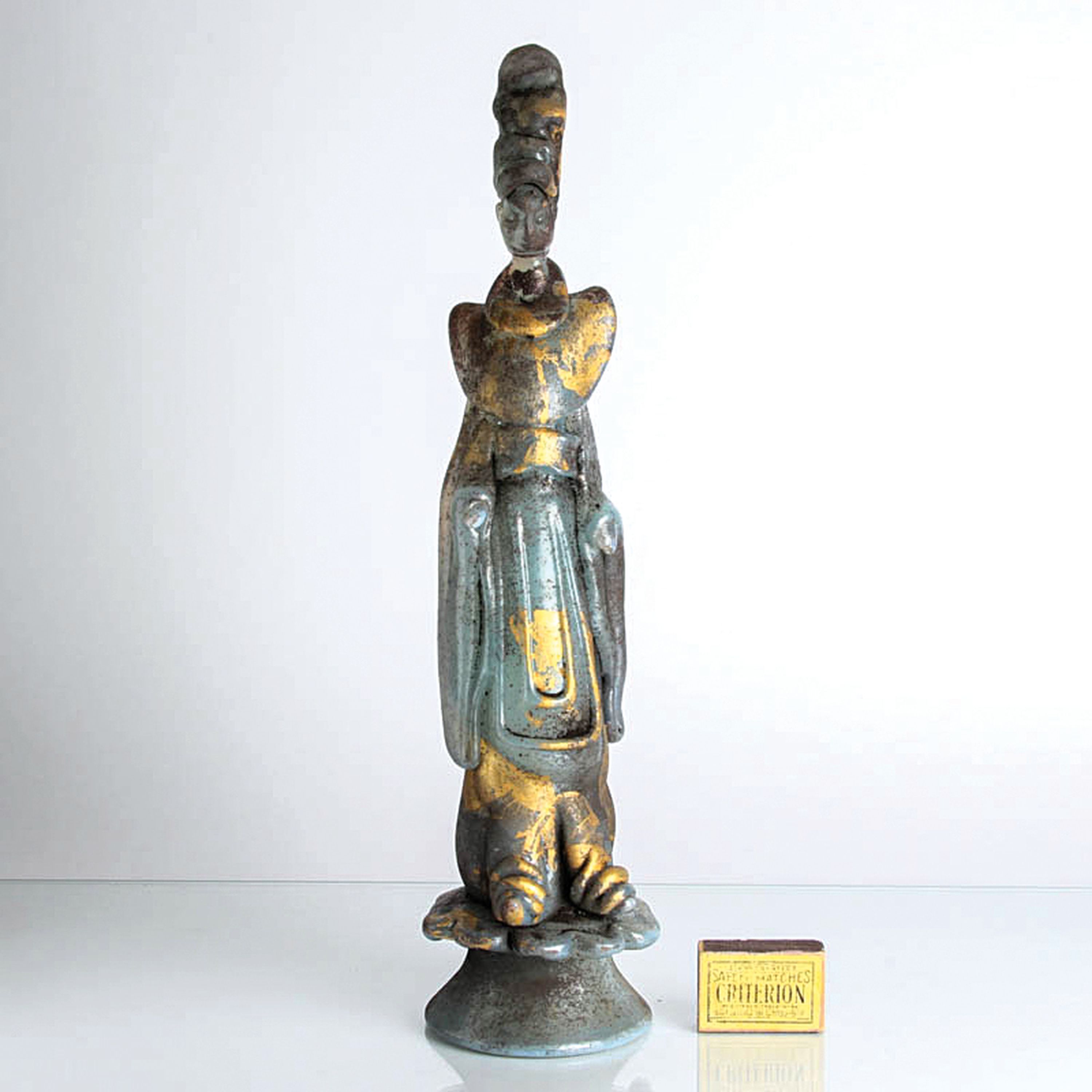 Glasskulptur, Ermanno Nason für Cenedese, Murano, 1963-1972, Chinesin, Opalglas mit Goldflittereinschmelzungen und Aschepatina, H. ca 44cm