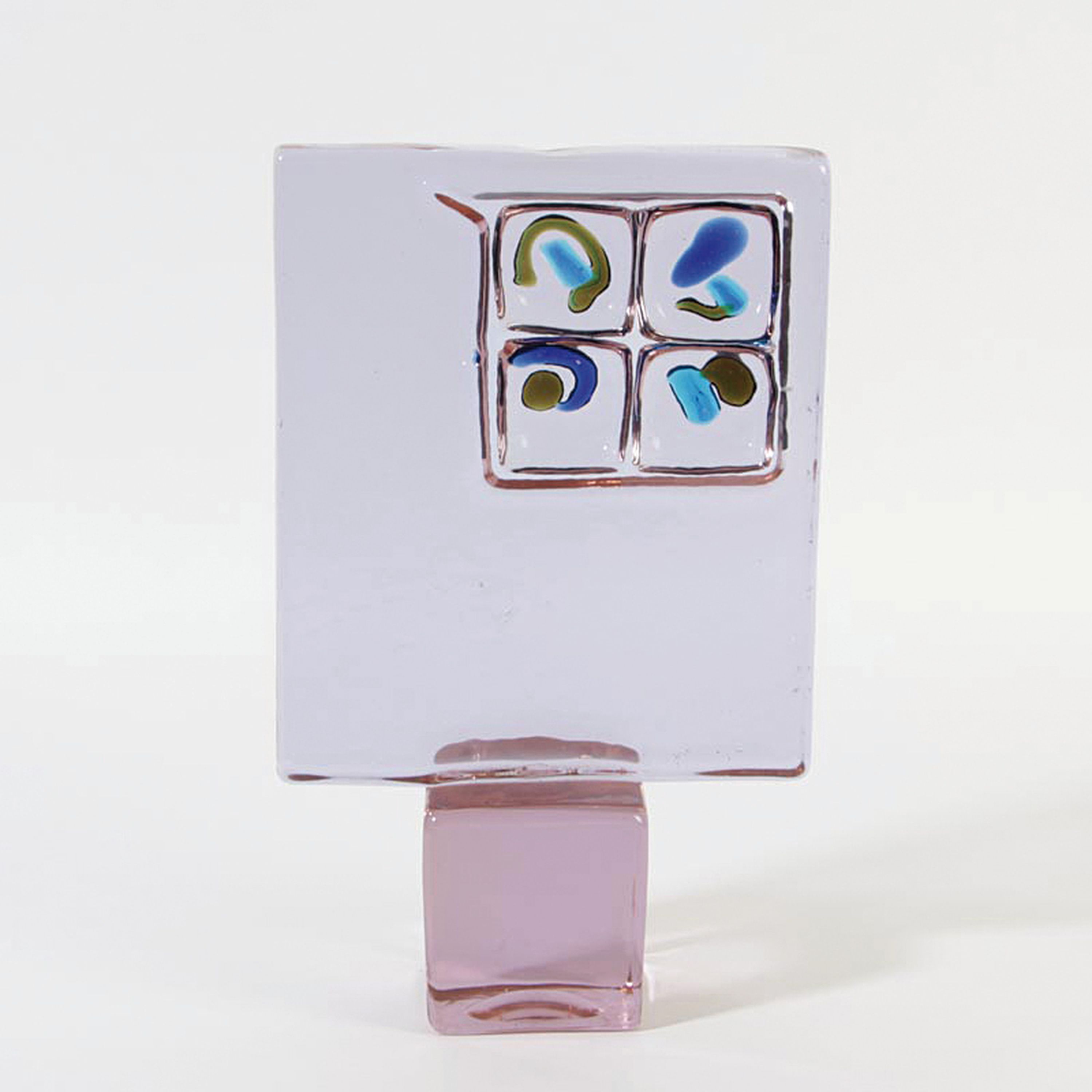 Detail c: Glasobjekt, Ermanno Nason und Alfredo Barbini, Murano, neodymium (Alexandrit-Glas) mit abstrakten blauen und olivgrünen Aufschmelzungen, H. ca. 33cm