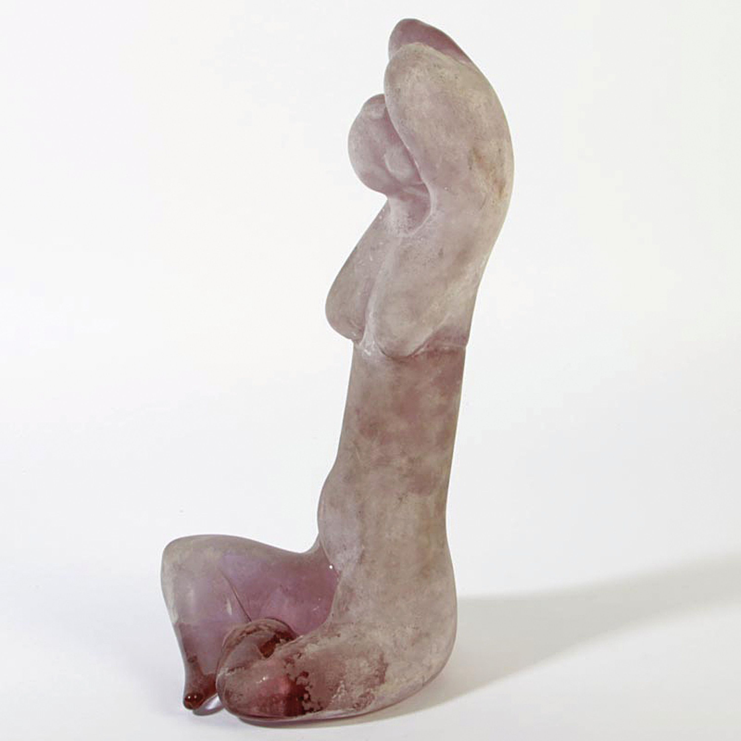 Detail m: Ermanno Nason, 1928-2013, Glaskünstler in Murano, Sitzender weiblicher Akt mit verschränkten Armen, mundgeblasen mit sog. scavo ...