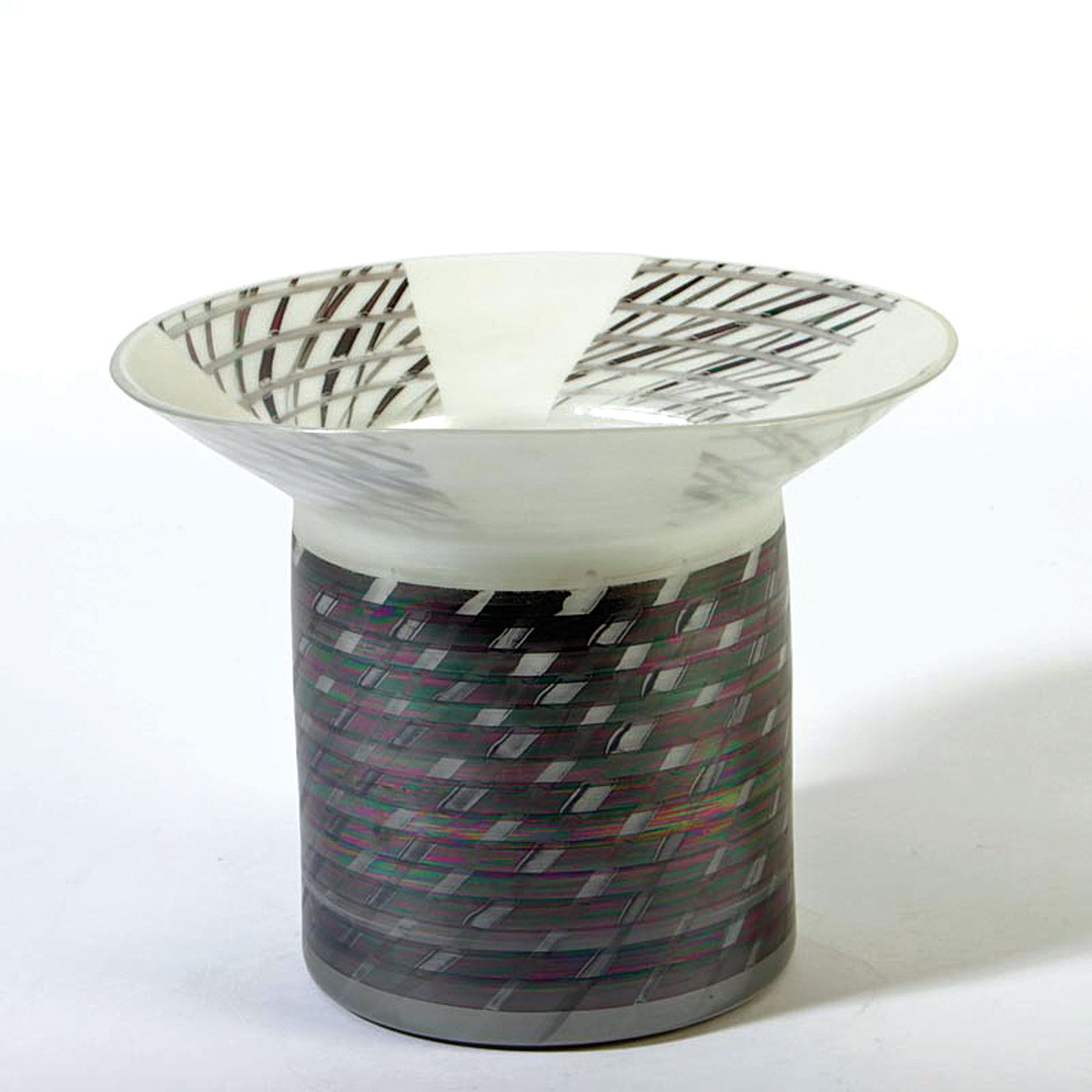 Detail a: Vase, Isgard Moje-Wohlgemuth, dat. 1994, farbloses Glas mit gelösten Metallverbindungen, signiert und dat., ausgestellter Kragen, H. ca. 18cm, D. ...