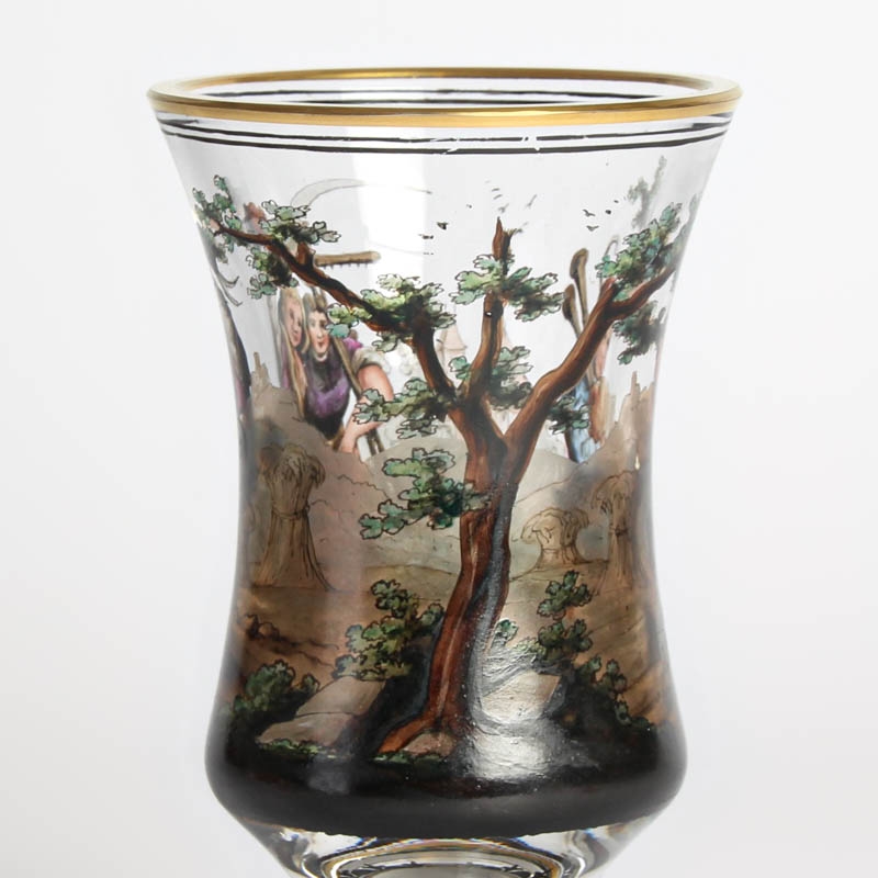 Detail c: Pokalglas, Böhmen, Mitte 19. Jh., dickwandiges farbloses Glas, umlaufend reich bunt bemalt mit Bauernpaar und Dudelsackspieler mit Bäumen, Feld und ...