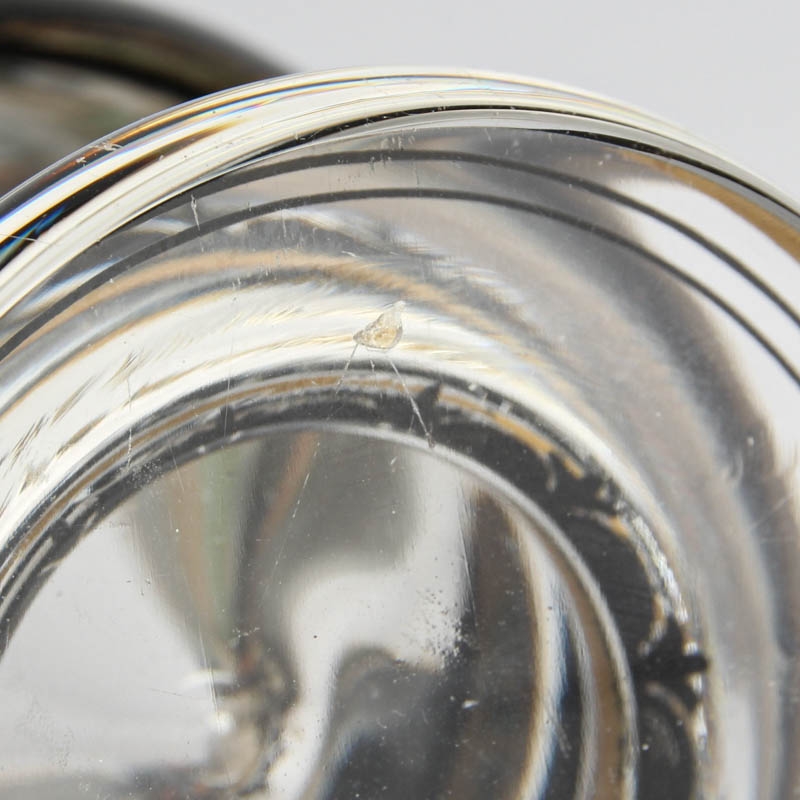 Detail g: Pokalglas, Böhmen, Mitte 19. Jh., dickwandiges farbloses Glas, umlaufend reich bunt bemalt mit Bauernpaar und Dudelsackspieler mit Bäumen, Feld und ...