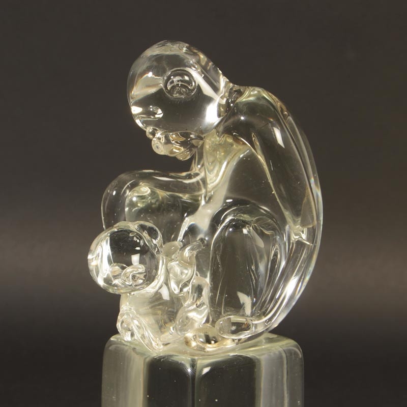Detail a: Glasskulptur von Ermanno Nason, für Cenedese Murano, 1963-1972, Affe mit Affenbaby, farbloses Glas mundgeblasen, H. ca. 19cm