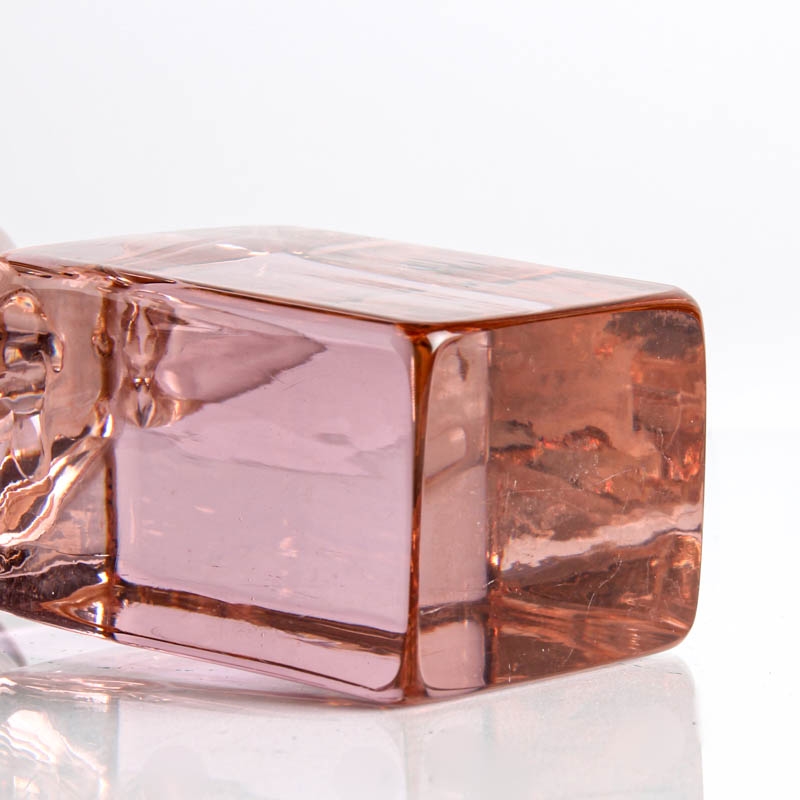 Detail e: Glasskulptur von Ermann Nason, für Cenedese Murano, um 1963-72, sog. Aventuringlas, knieender weiblicher Akt, H. ca. 24cm