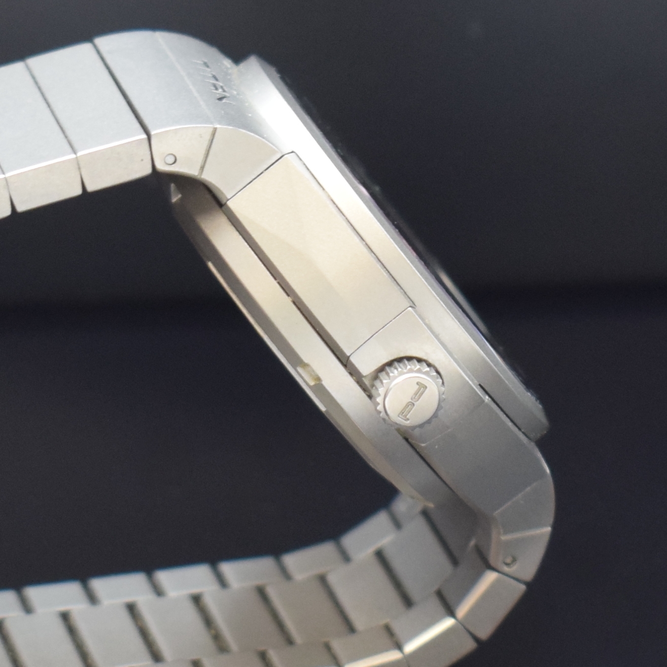 Detail c: PORSCHE DESIGN Heritage auf 911 Stück limitierter Armbandchronograph Referenz P6530 in Titan, Schweiz um 2010, Automatik, orig. Gliederband m. dopp. ...