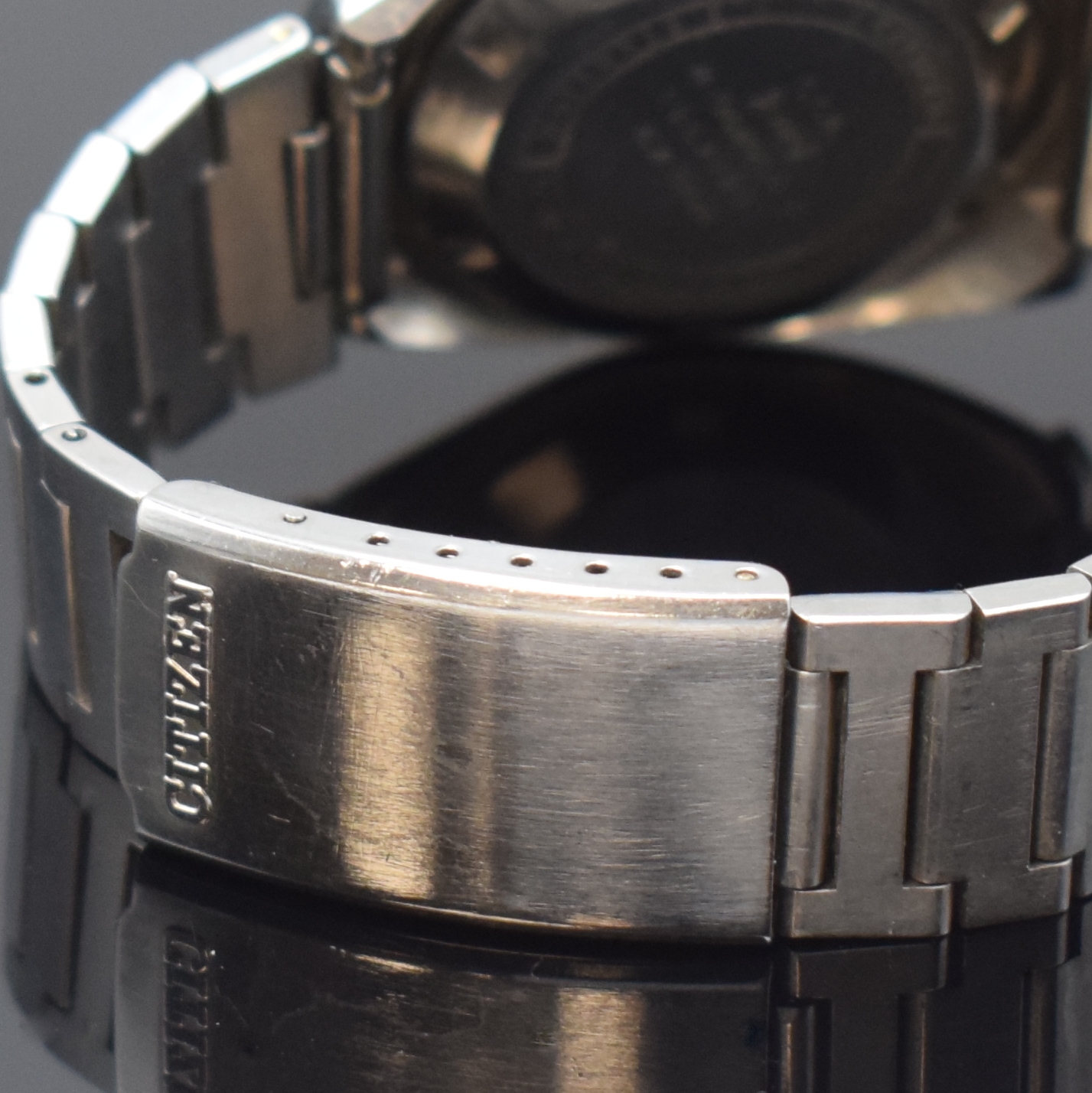 Detail b: CITIZEN Automatikchronograph sog. Bullhead Referenz 4-901053 Y, Automatik, Japan 1970er Jahre, Metallgeh. inkl. orig. Gliederband m. Faltschl., ...