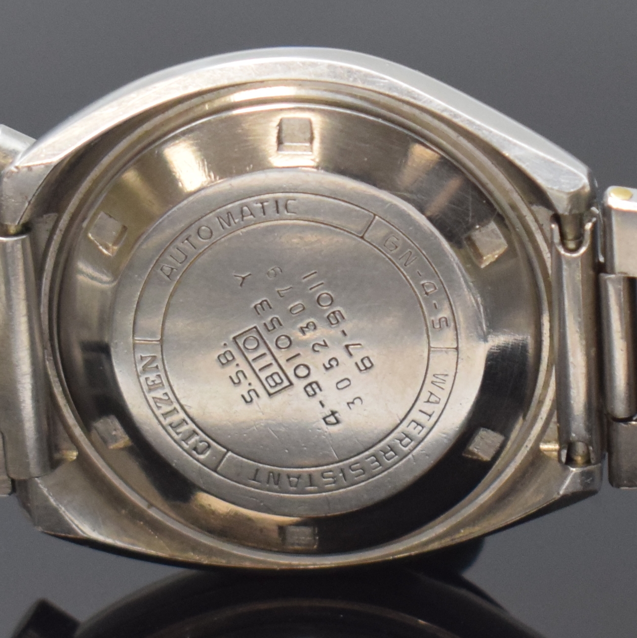 Detail d: CITIZEN Automatikchronograph sog. Bullhead Referenz 4-901053 Y, Automatik, Japan 1970er Jahre, Metallgeh. inkl. orig. Gliederband m. Faltschl., ...