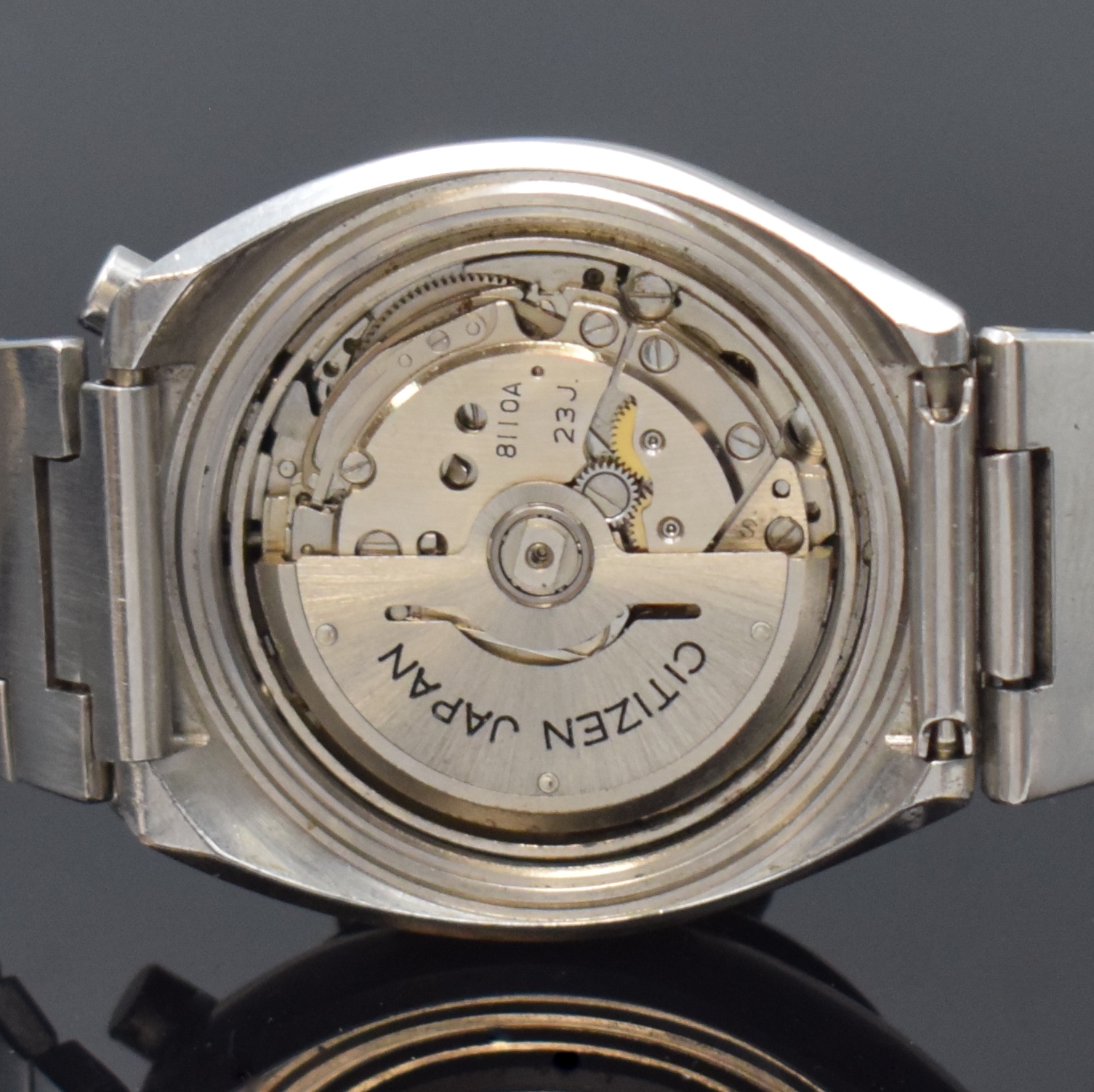 Detail f: CITIZEN Automatikchronograph sog. Bullhead Referenz 4-901053 Y, Automatik, Japan 1970er Jahre, Metallgeh. inkl. orig. Gliederband m. Faltschl., ...