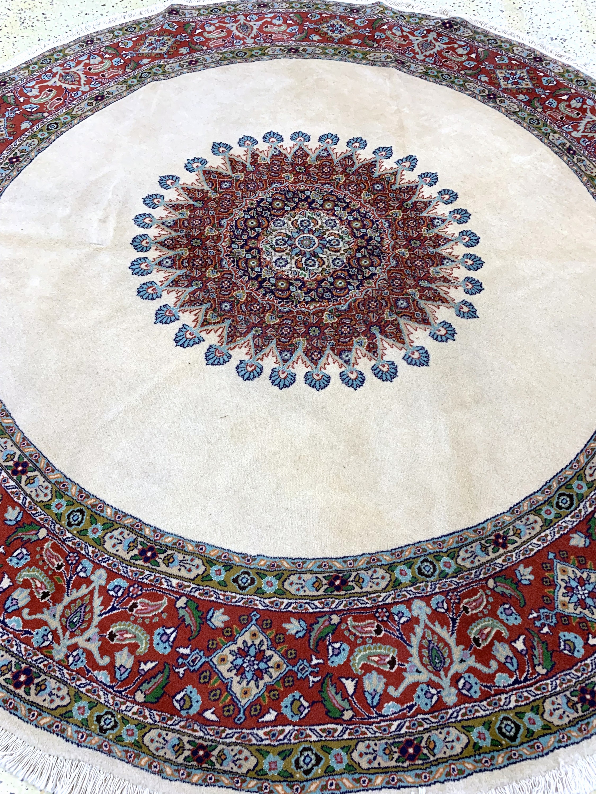 Detail d: Mud fein, Persien, Ende 20.Jhd, Korkwolle mit Seide, durchmesser: ca. 200 cm, EHZ: 2