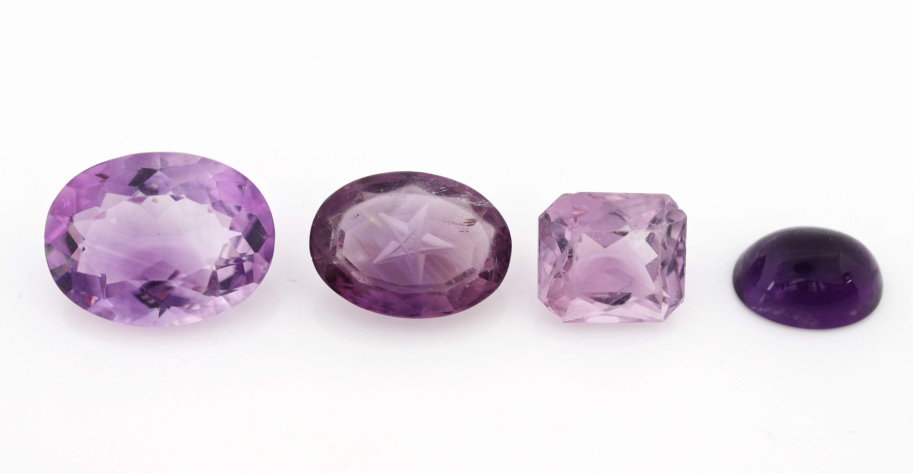 Detail a: Lot lose Amethyste, zus. ca. 608 ct, versch. Schliffformen, Größen und Farbnuancen, Ausfassware