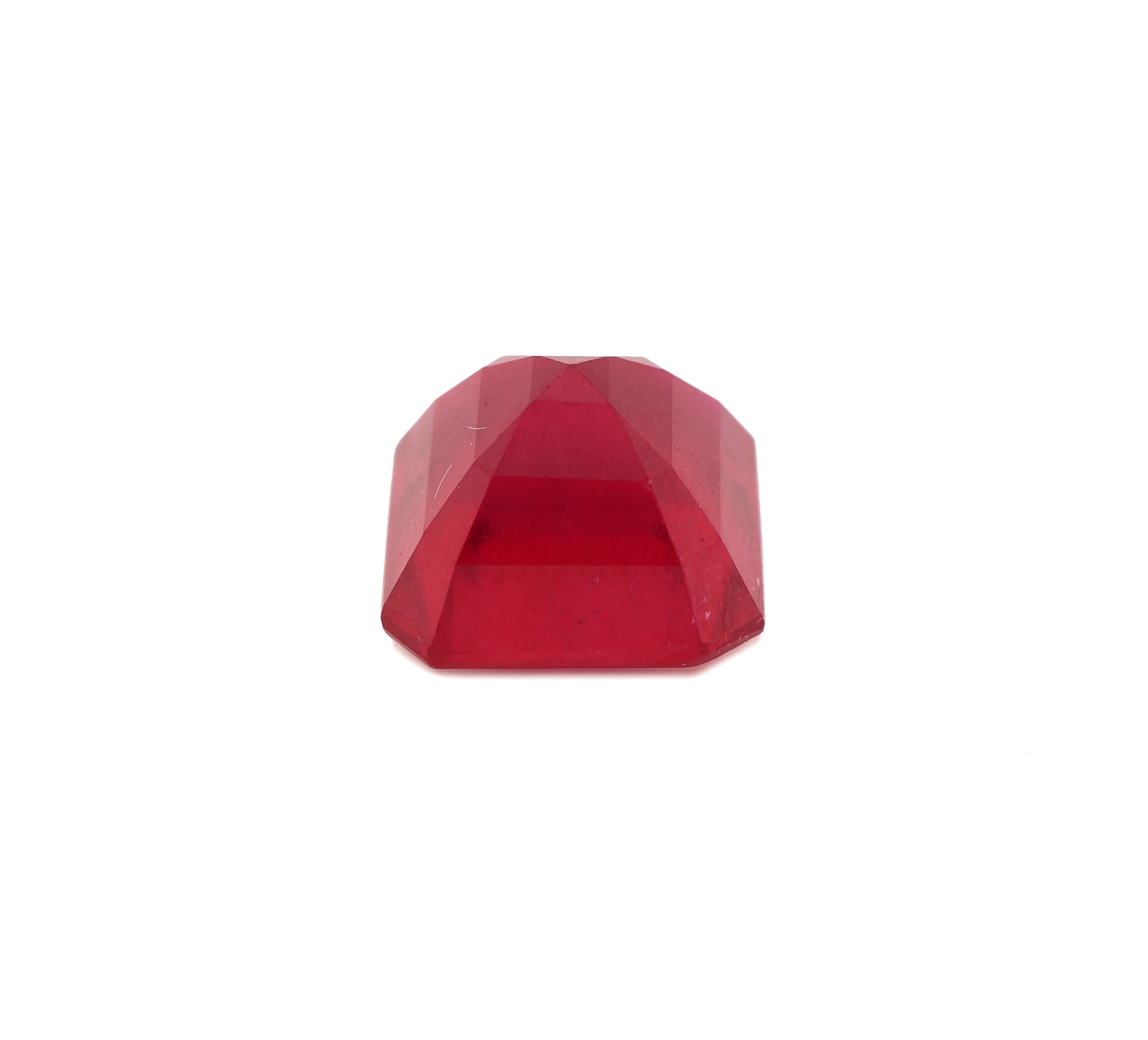 Detail b: Loser Rubin, ca. 5.8 ct, oktogonaler Treppenschliff, beh., Ausfassware, ca. 9 x 9 x7.2 mm