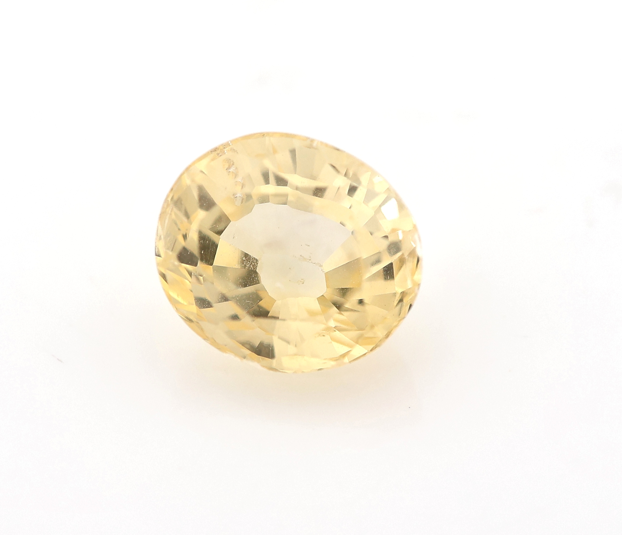 Loser gelber Saphir, ca. 2.90 ct, ovalfacett.