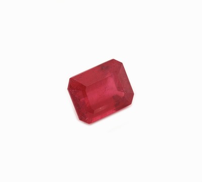 26888265a - Loser Rubin, ca. 6.8 ct, oktogonaler Treppenschliff, beh., ca. 11.2 x 8.7 x 6.2 mm