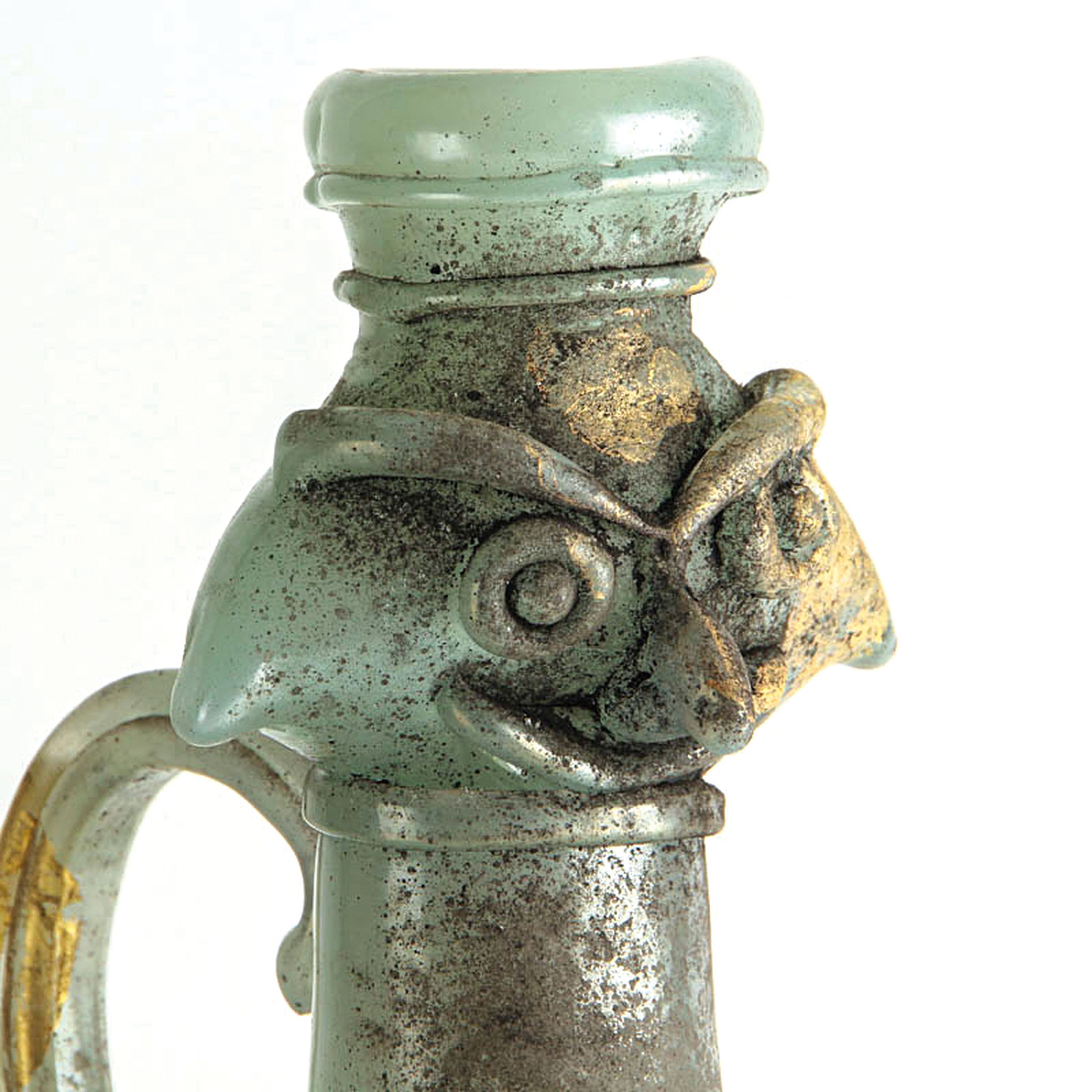 Detail b: Grotesken-Krug in Vetro a scavo-Technik, Ermanno Nason für Cenedese, Murano, Italien, 1963-72, türkisfarbenes Glas in Vetro a scavo-Technik, ...