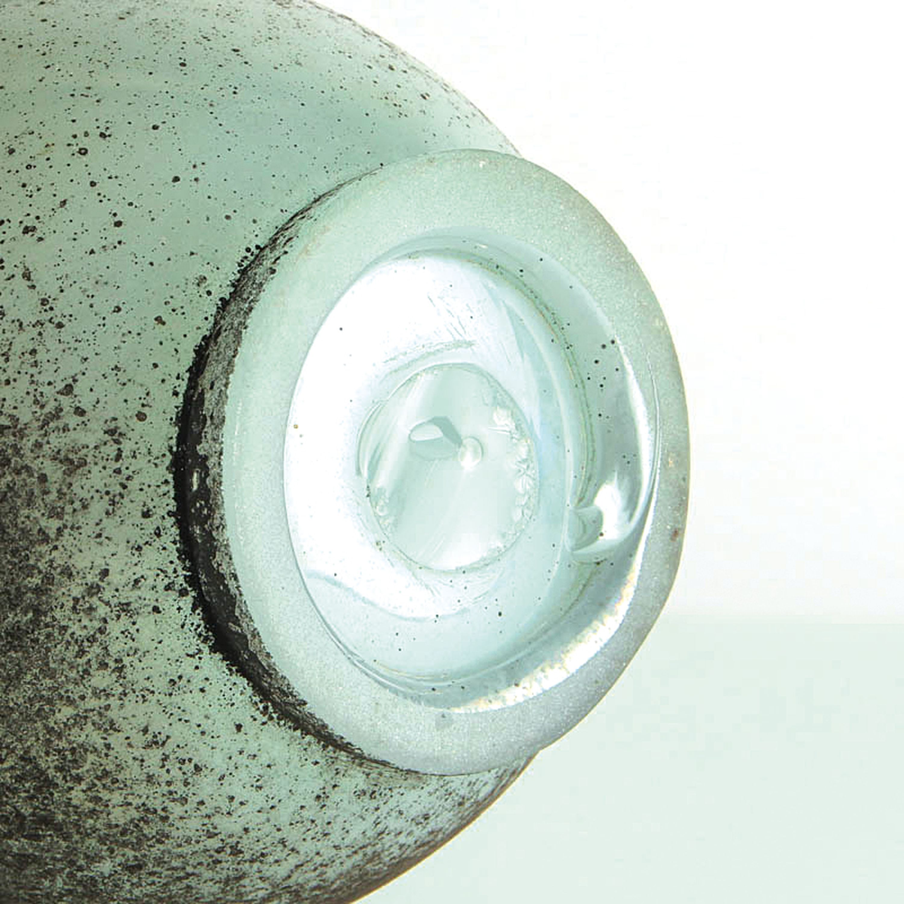 Detail h: Grotesken-Krug in Vetro a scavo-Technik, Ermanno Nason für Cenedese, Murano, Italien, 1963-72, türkisfarbenes Glas in Vetro a scavo-Technik, ...