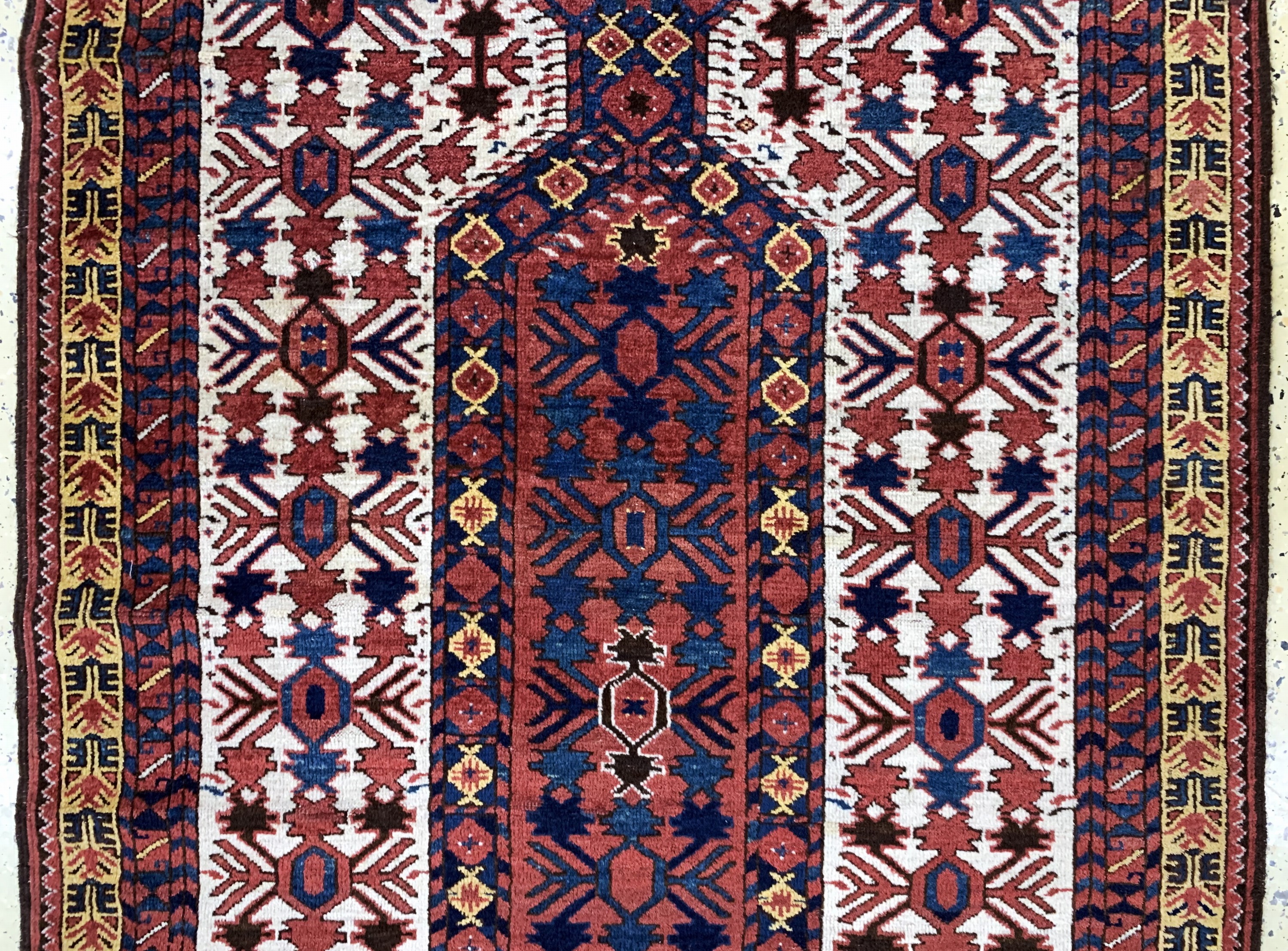 Detail b: Beschir"Gebetsteppich"antik, Turkmenistan, 19.Jhd, Wolle auf Wolle, ca. 230 x 120 cm, EHZ: 2, (fachkundig restauriert)