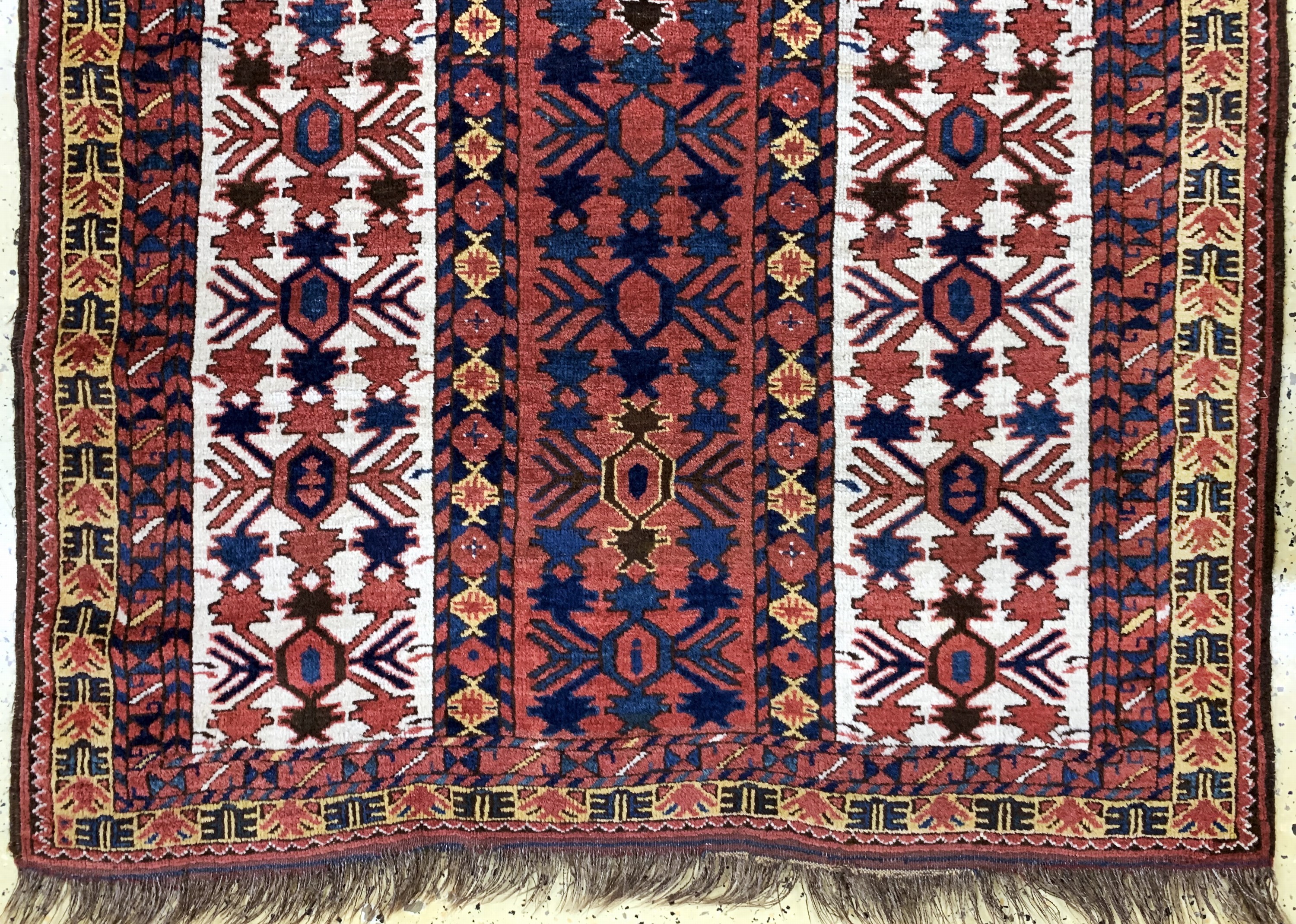 Detail c: Beschir"Gebetsteppich"antik, Turkmenistan, 19.Jhd, Wolle auf Wolle, ca. 230 x 120 cm, EHZ: 2, (fachkundig restauriert)
