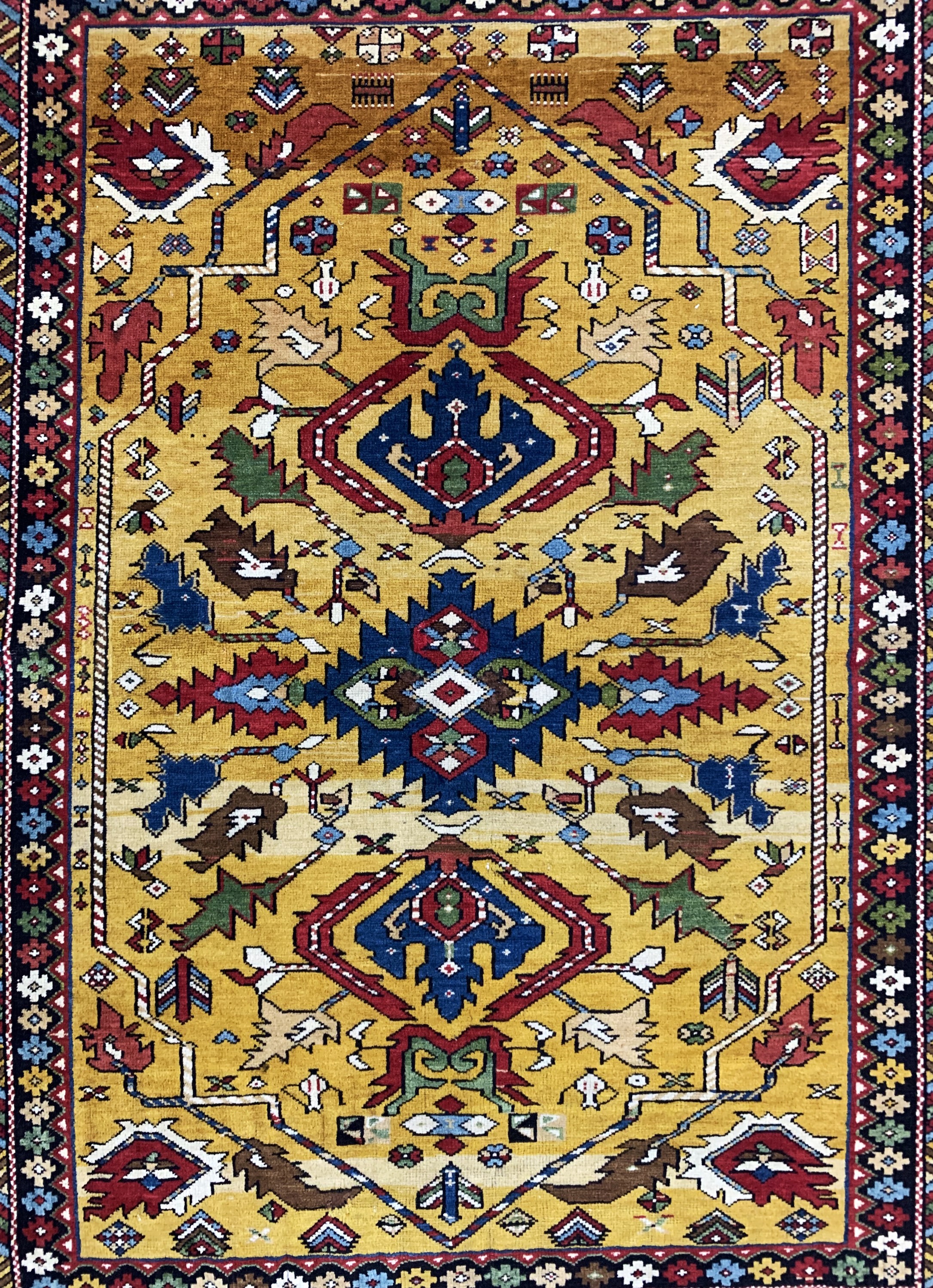 Detail c: "Schirwan"Kazak antik, Kaukasus, 19.Jhd, Wolle auf Wolle, ca. 138 x 112 cm, EHZ: 3, (kleine restaurierungen).