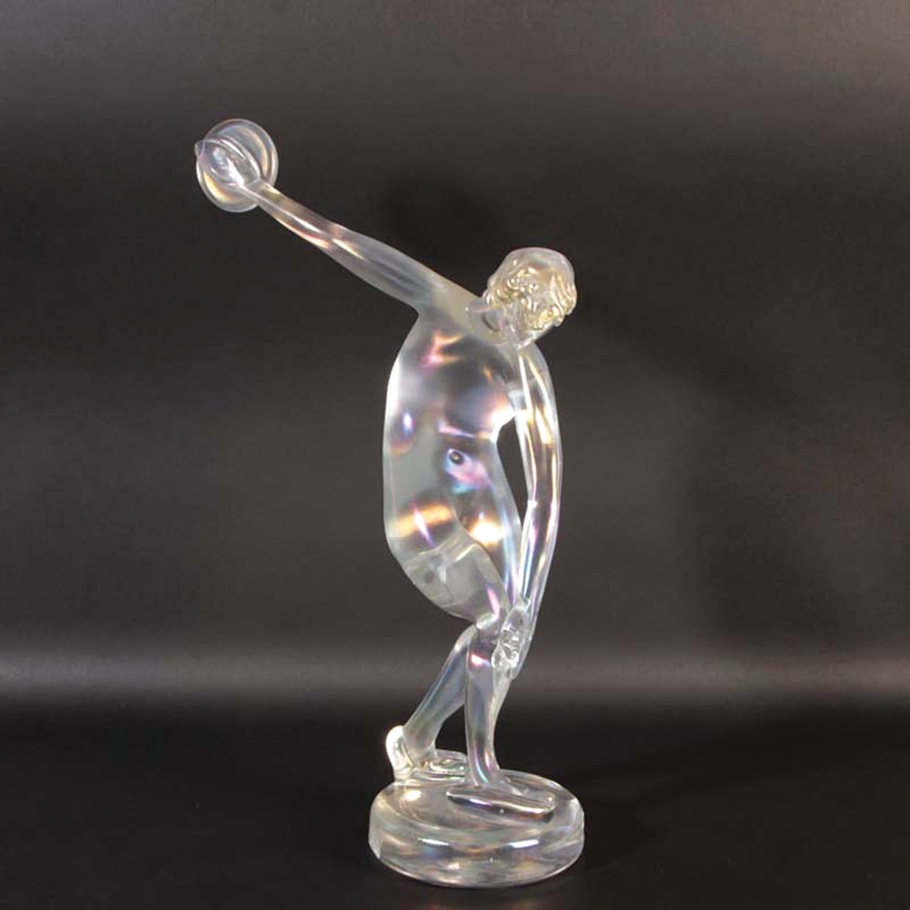 Glasskulptur Diskobolus, Alfredo Barbini & Napoleone Martunizzi, Murano, Italien, farbloses Glas, blau-violett irisiert, Form nach dem antiken ...
