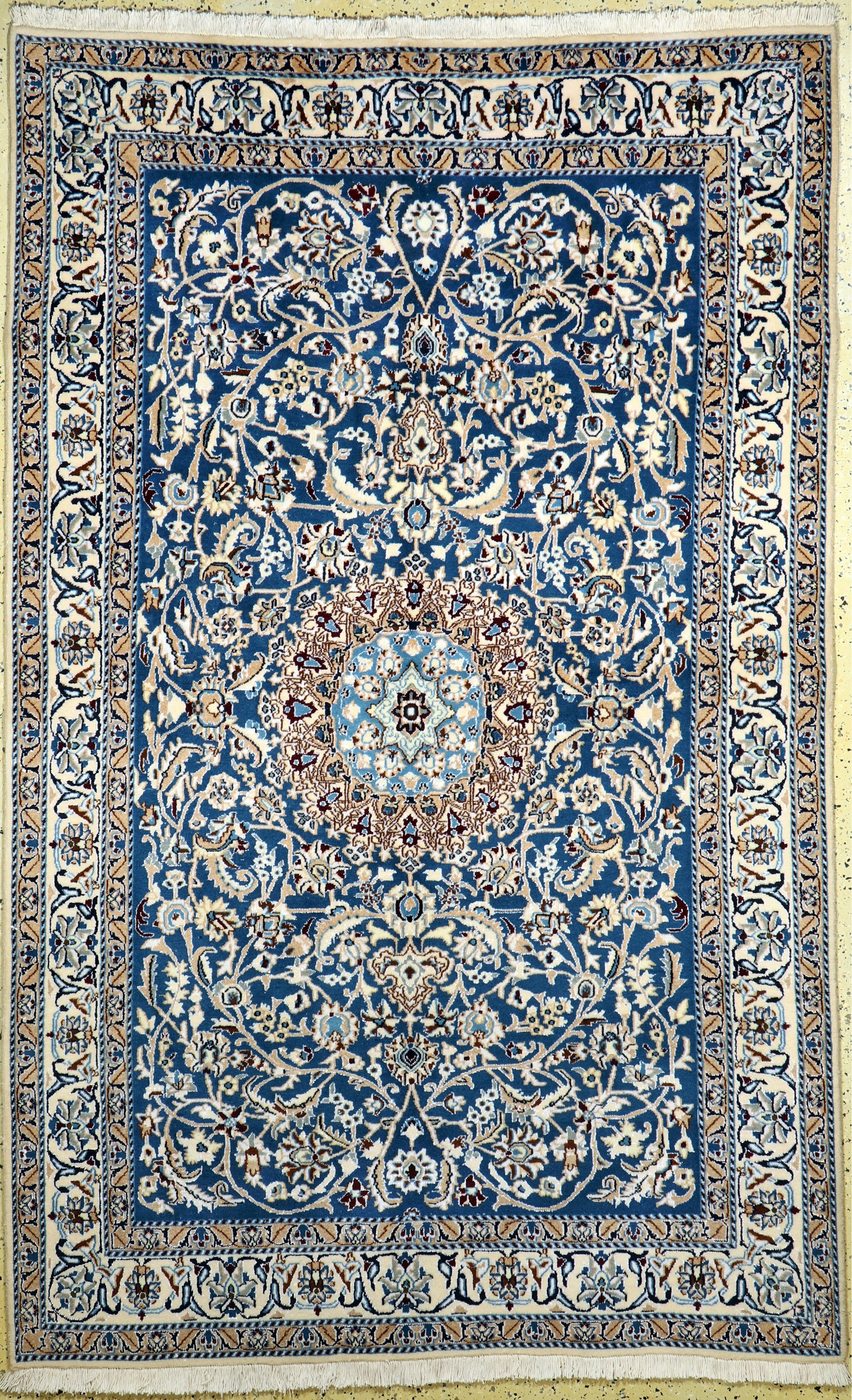 Nain, Persien, Ende 20.Jhd, Wolle auf Baumwolle, ca. 245 x 177 cm, EHZ: 1-2(nahezu Neuwertig).