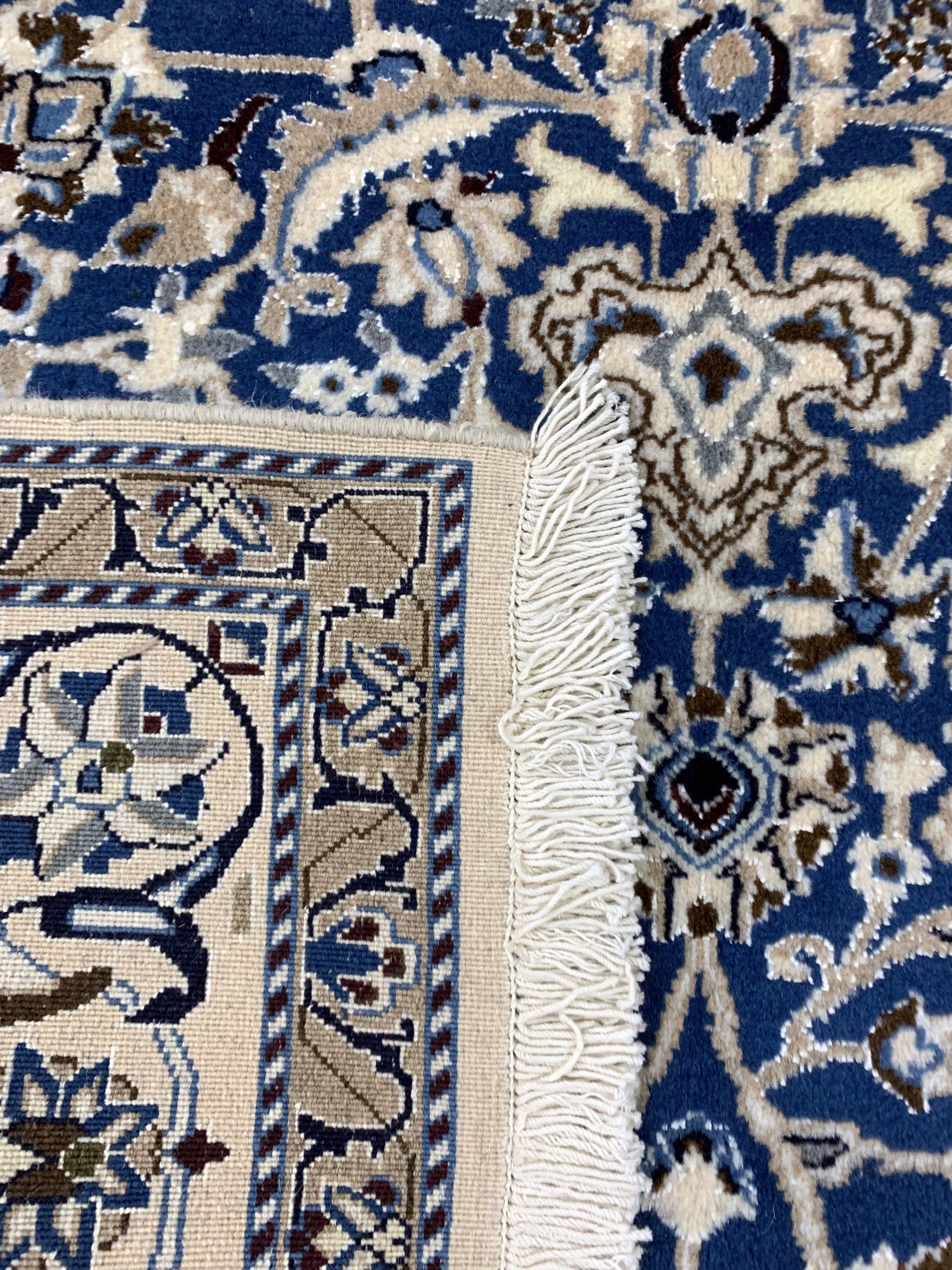 Detail e: Nain, Persien, Ende 20.Jhd, Wolle auf Baumwolle, ca. 245 x 177 cm, EHZ: 1-2(nahezu Neuwertig).