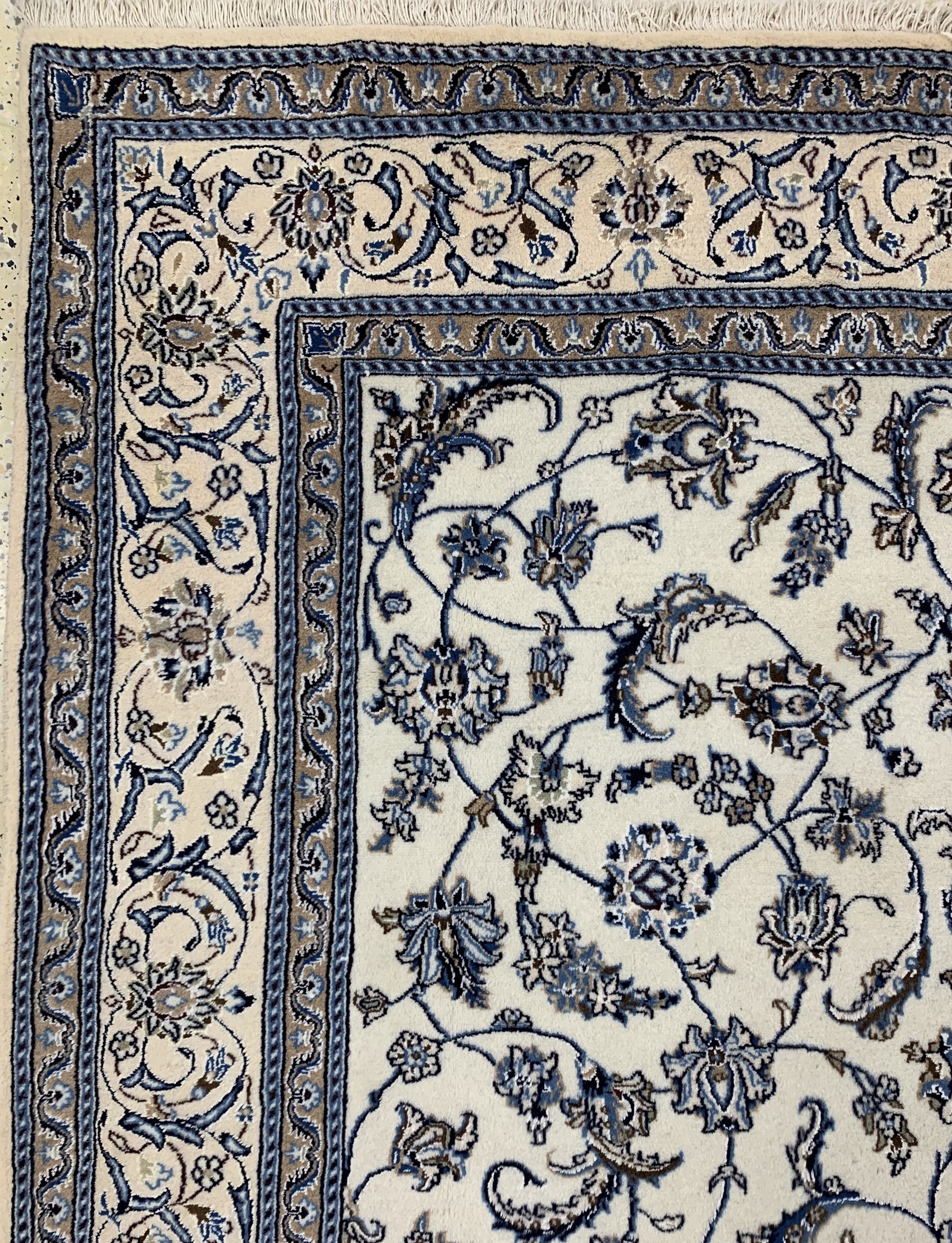 Detail d: Nain, Persien, Ende 20.Jhd, Wolle auf Baumwolle, ca. 298 x 202 cm, EHZ: 1-2(nahezu Neuwertig).