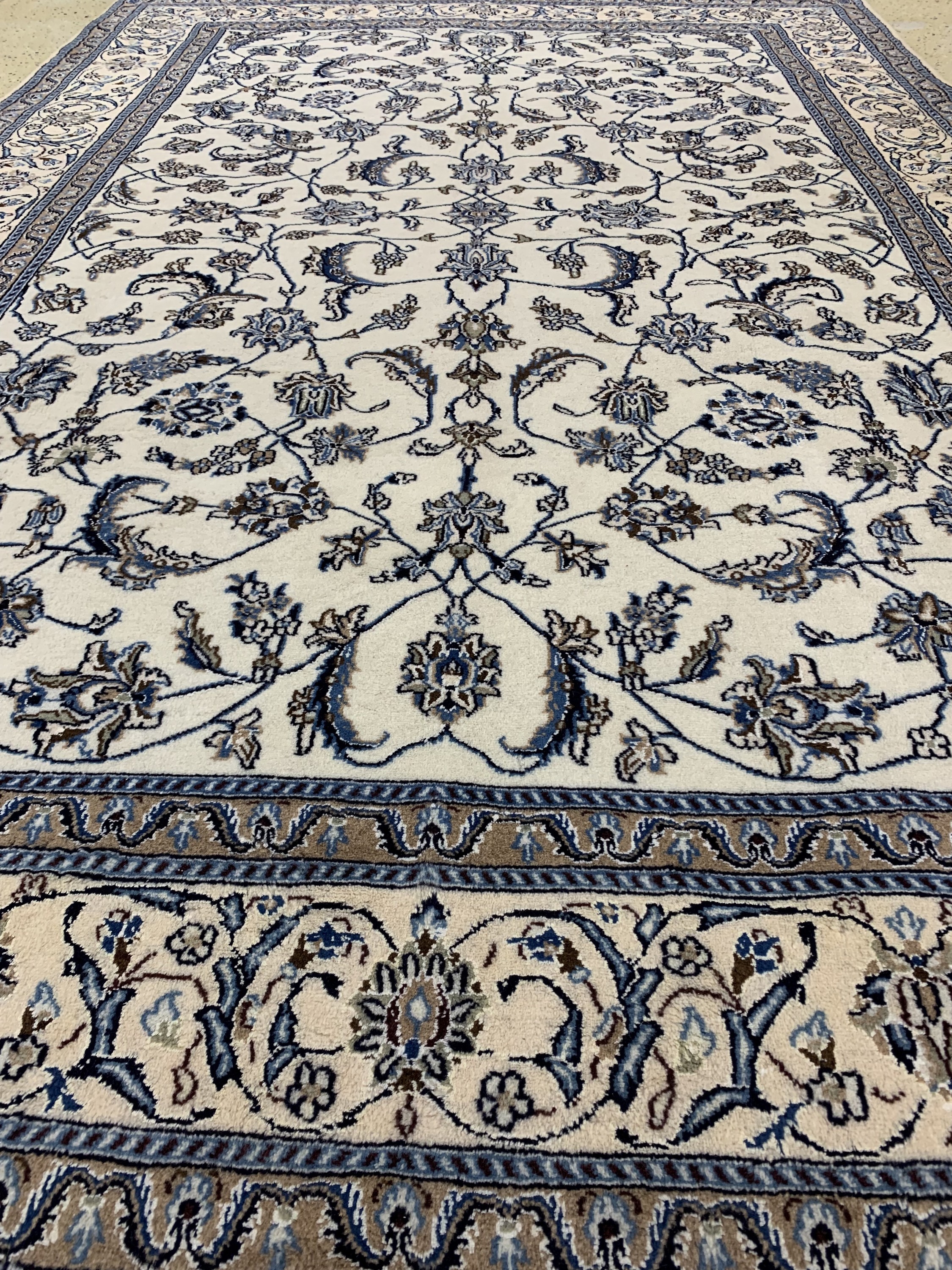 Detail f: Nain, Persien, Ende 20.Jhd, Wolle auf Baumwolle, ca. 298 x 202 cm, EHZ: 1-2(nahezu Neuwertig).