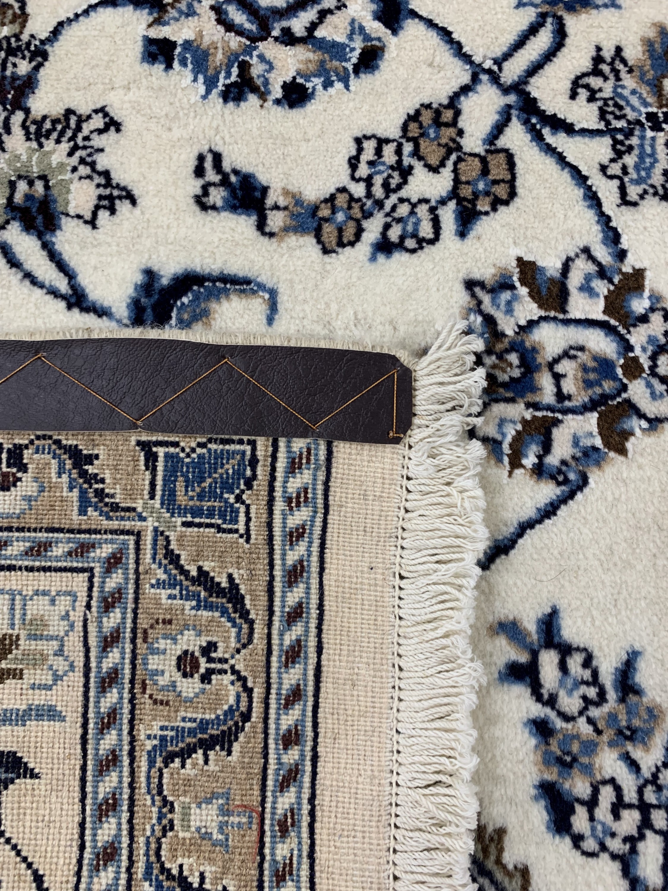 Detail g: Nain, Persien, Ende 20.Jhd, Wolle auf Baumwolle, ca. 298 x 202 cm, EHZ: 1-2(nahezu Neuwertig).