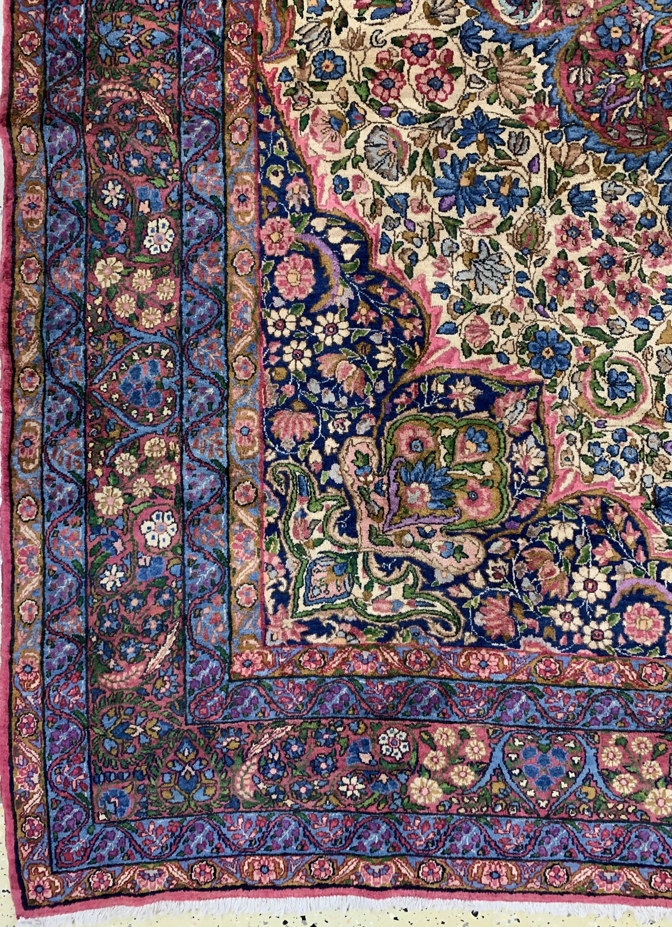 Detail b: Kerman"Lawar"fein, Persien, Mitte 20.Jhd, Korkwolle, ca. 300 x 250 cm, EHZ: 1-2(nahezu Neuwertig).