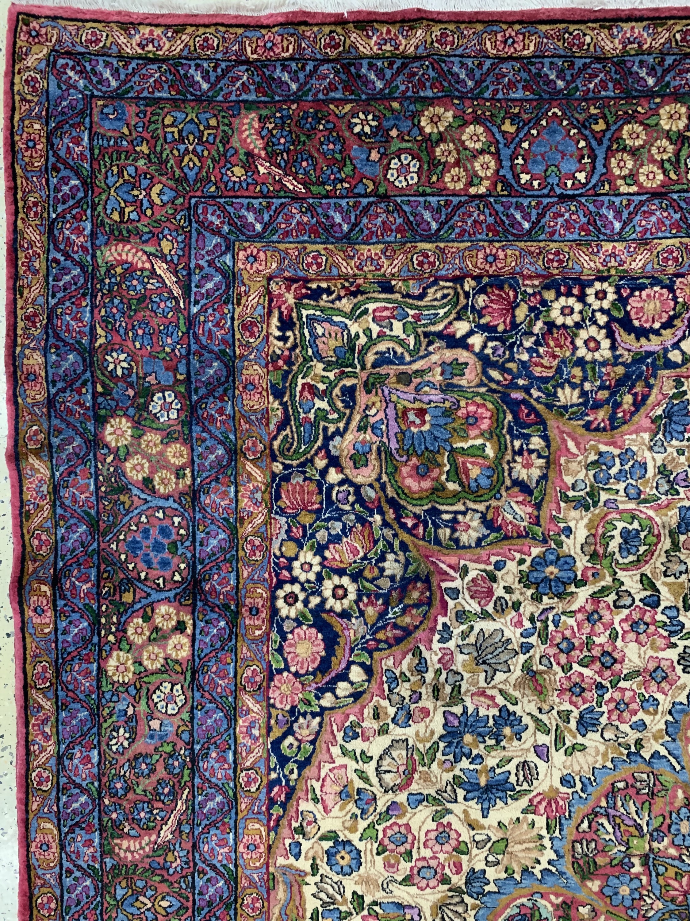 Detail d: Kerman"Lawar"fein, Persien, Mitte 20.Jhd, Korkwolle, ca. 300 x 250 cm, EHZ: 1-2(nahezu Neuwertig).