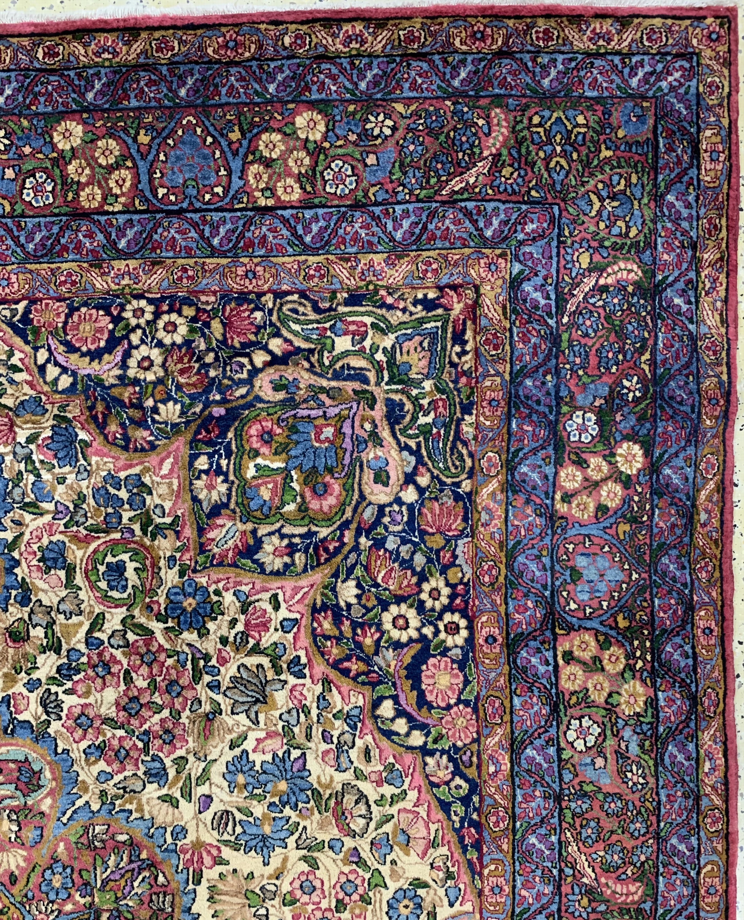 Detail e: Kerman"Lawar"fein, Persien, Mitte 20.Jhd, Korkwolle, ca. 300 x 250 cm, EHZ: 1-2(nahezu Neuwertig).