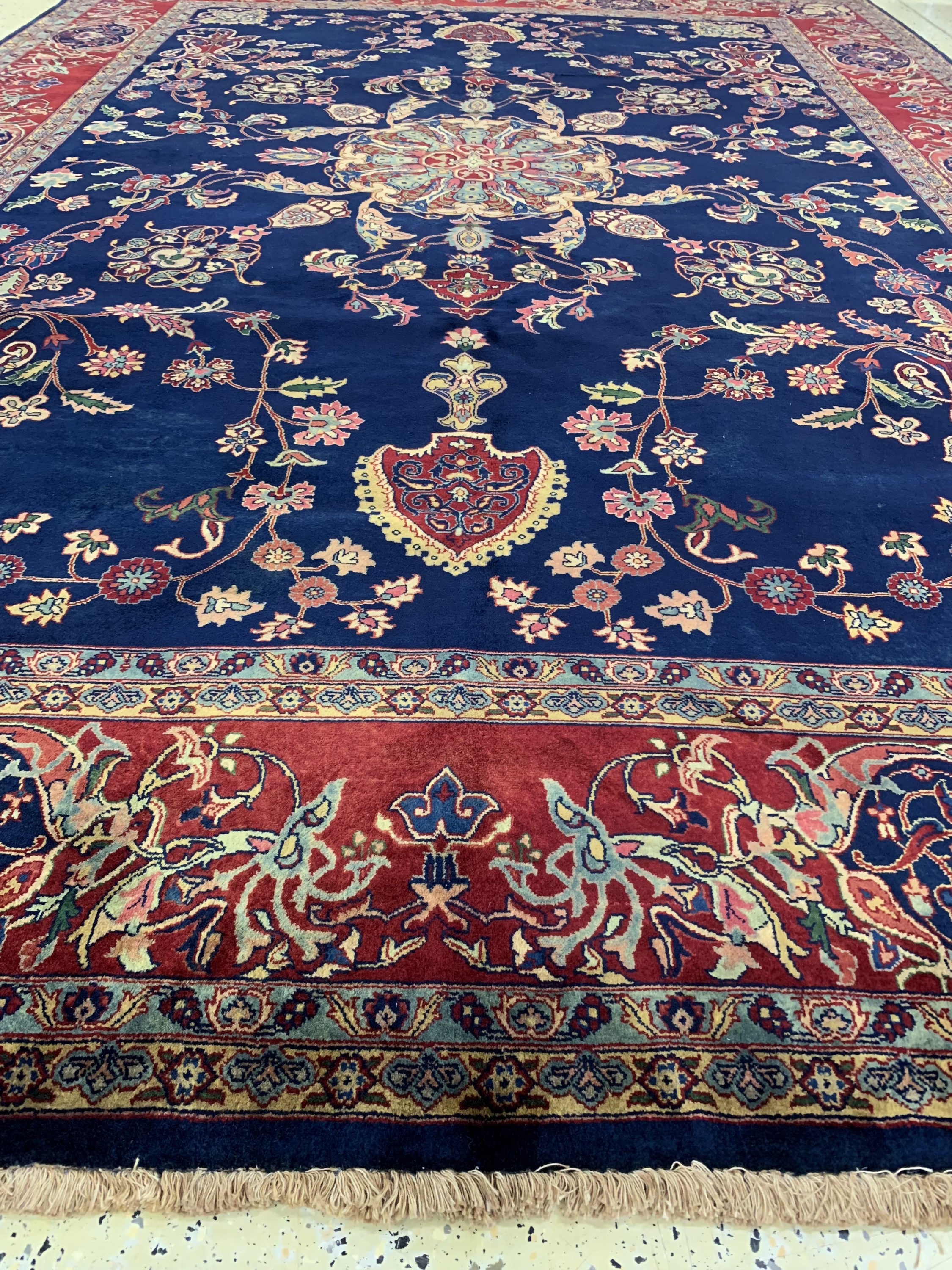 Detail f: Sarogh"Mohajeran"Kork fein, Indien, Ende 20.Jhd, Korkwolle, ca. 360 x 250 cm, EHZ: 1-2 (nahezu Neuwertig).