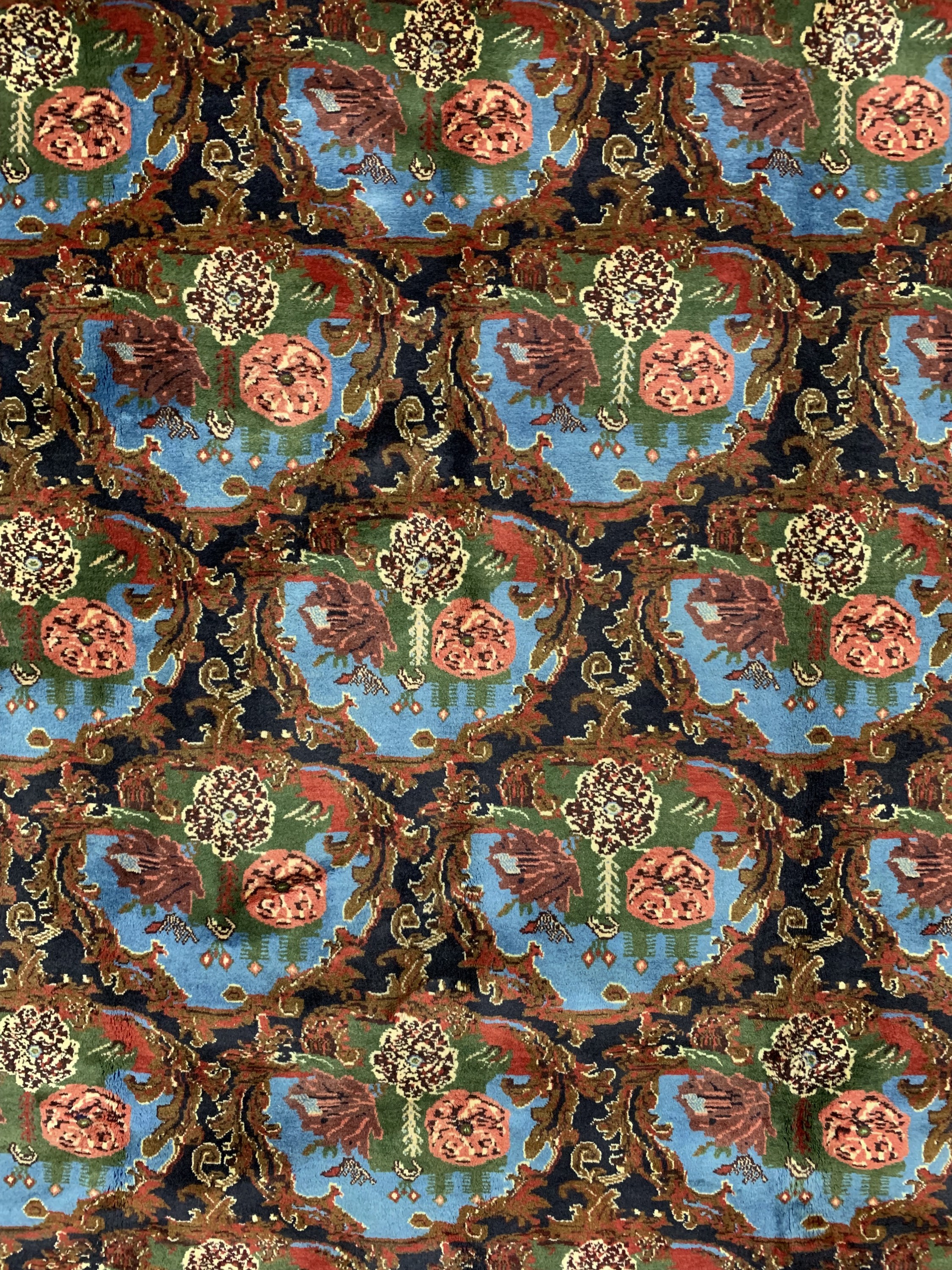Detail c: Senneh fein, Persien, Ende 20.Jhd, Korkwolle, ca. 335 x 250 cm, EHZ: 1-2(nahezu Neuwertig).