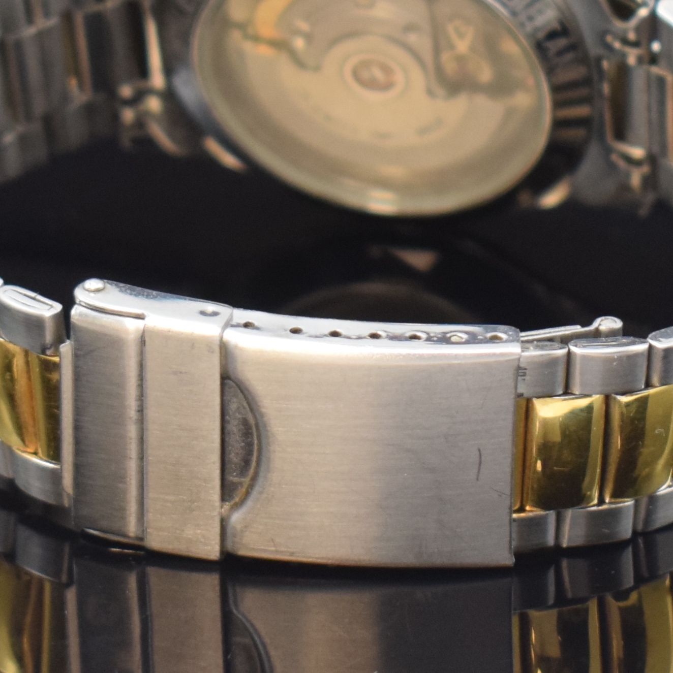 Detail b: GUB Automatik Herrenarmbanduhr, eine der ersten Serien nach der Wende mit Basiskal. ETA 2824-2, z. T. verg. Edelstahlgeh. inkl. orig.Gliederband m. ...