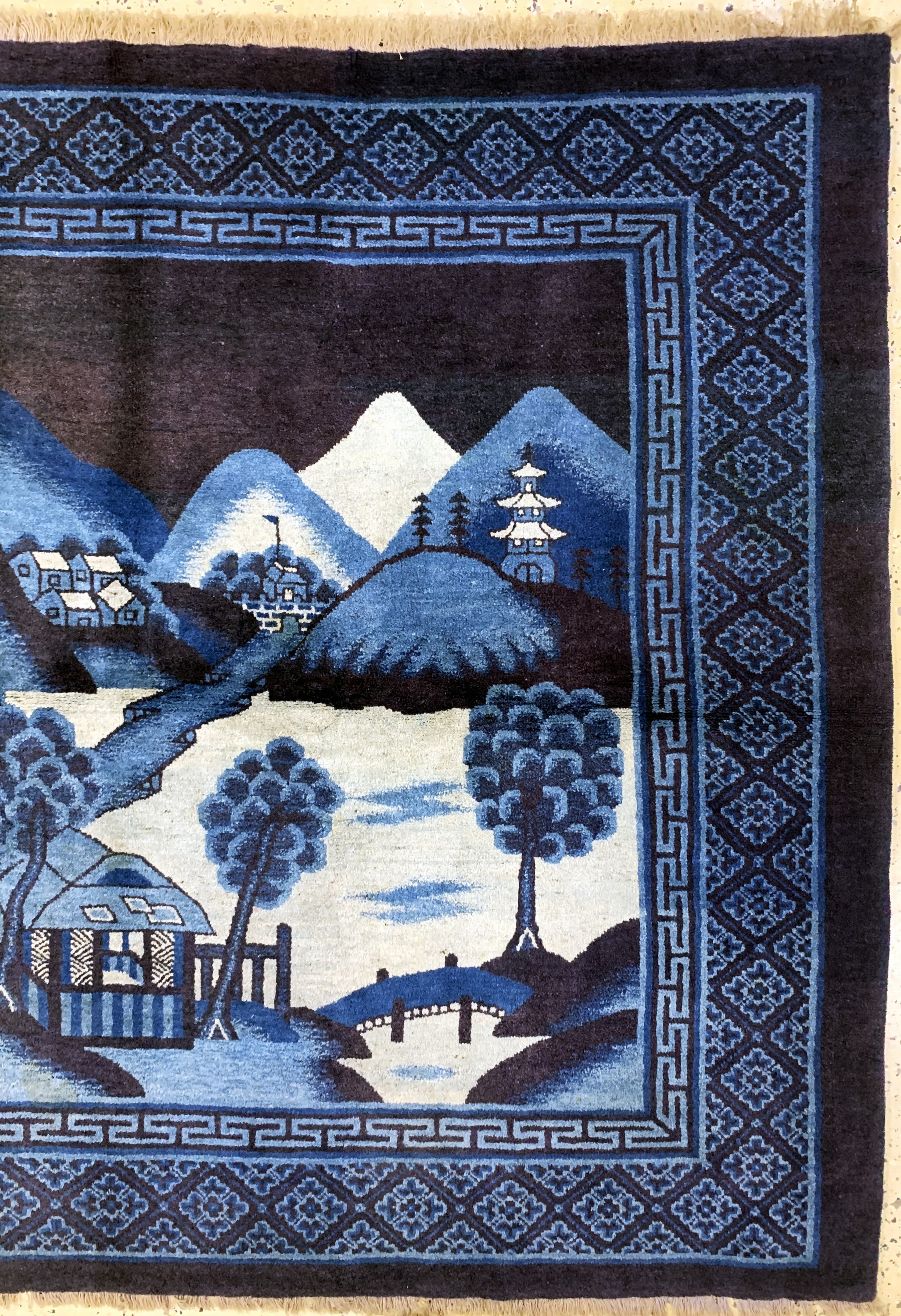 Detail a: Pao Tow, China, Anfang 20.Jhd, Wolle auf Baumwolle, ca. 190 x 148 cm, EHZ: 2