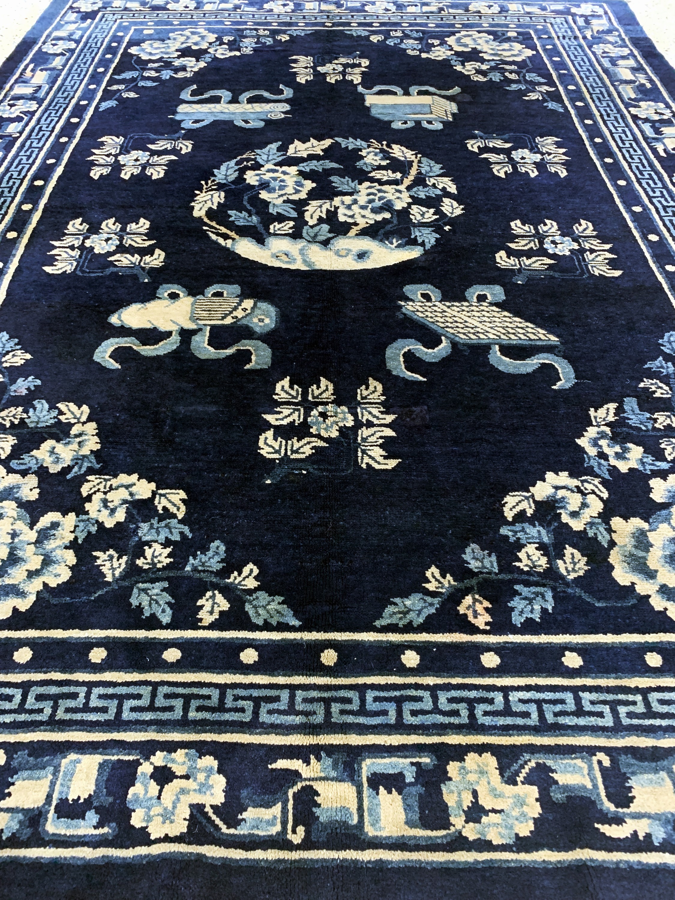 Detail d: Peking antik, China, um 1900, Wolle auf Baumwolle, ca. 217 x 160 cm, EHZ: 2