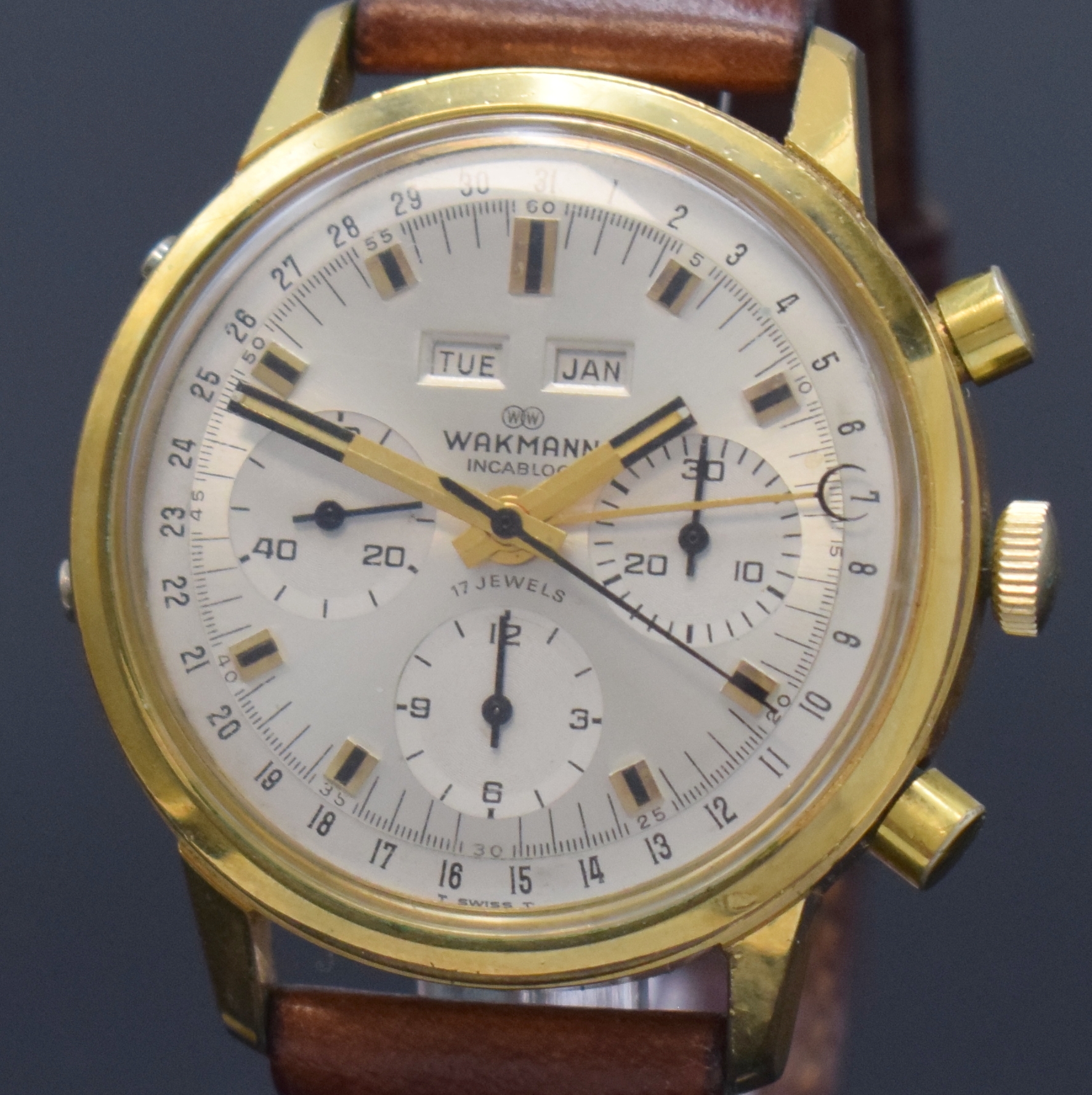 Detail a: WAKMANN Schaltradchronograph Referenz 1315.01.74, Schweiz um 1965, Handaufzug, verg. Metallgeh. ber., Edelstahlboden verschr., silb. Duoton-Zifferbl. ...